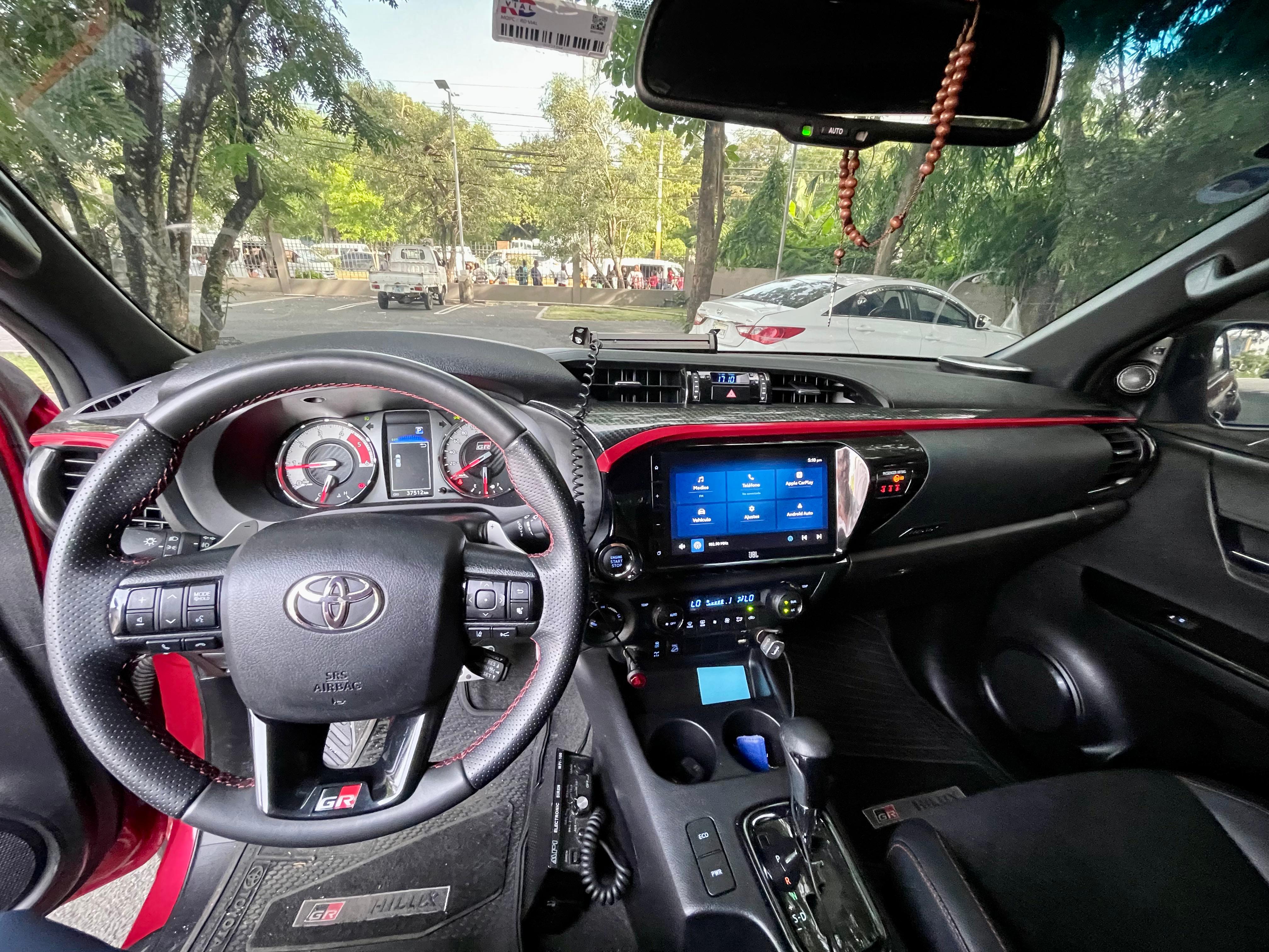 jeepetas y camionetas - Toyota Hilux GR Sport 2024 5