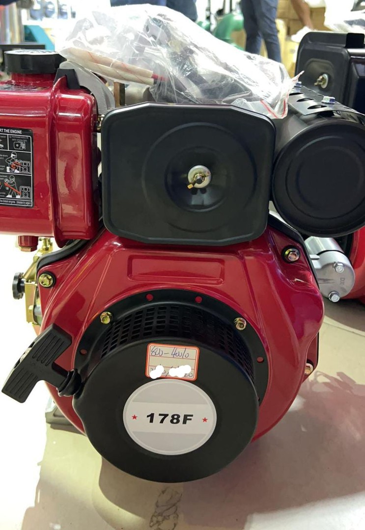 construccion e industrial - Motor estacionario diésel 10HP nuevo de caja  0