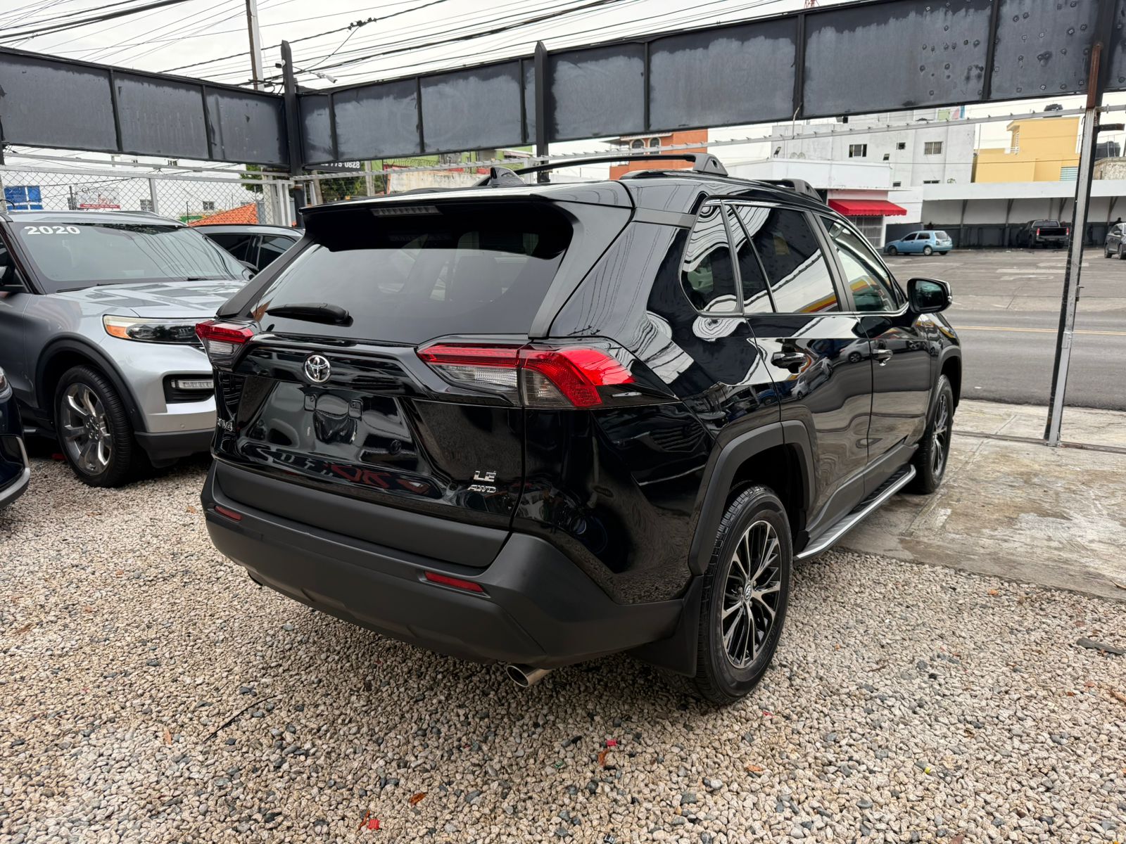 jeepetas y camionetas - TOYOTA RAV4 LE 2021 1