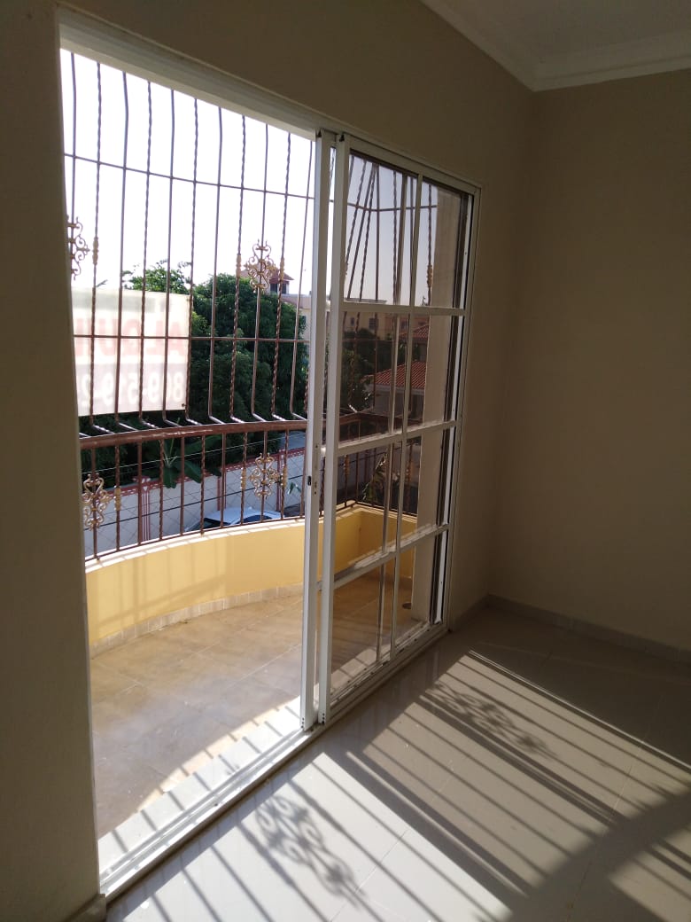 apartamentos - Alquilo Apartamento 3er Nivel con 3 Habs, 2 Baños 4