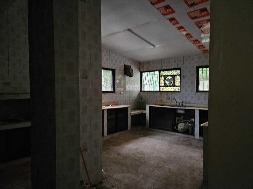 casas - Casa comercial en alquiler ideal para oficinas #24-404 Los Ríos Santo Domingo 1