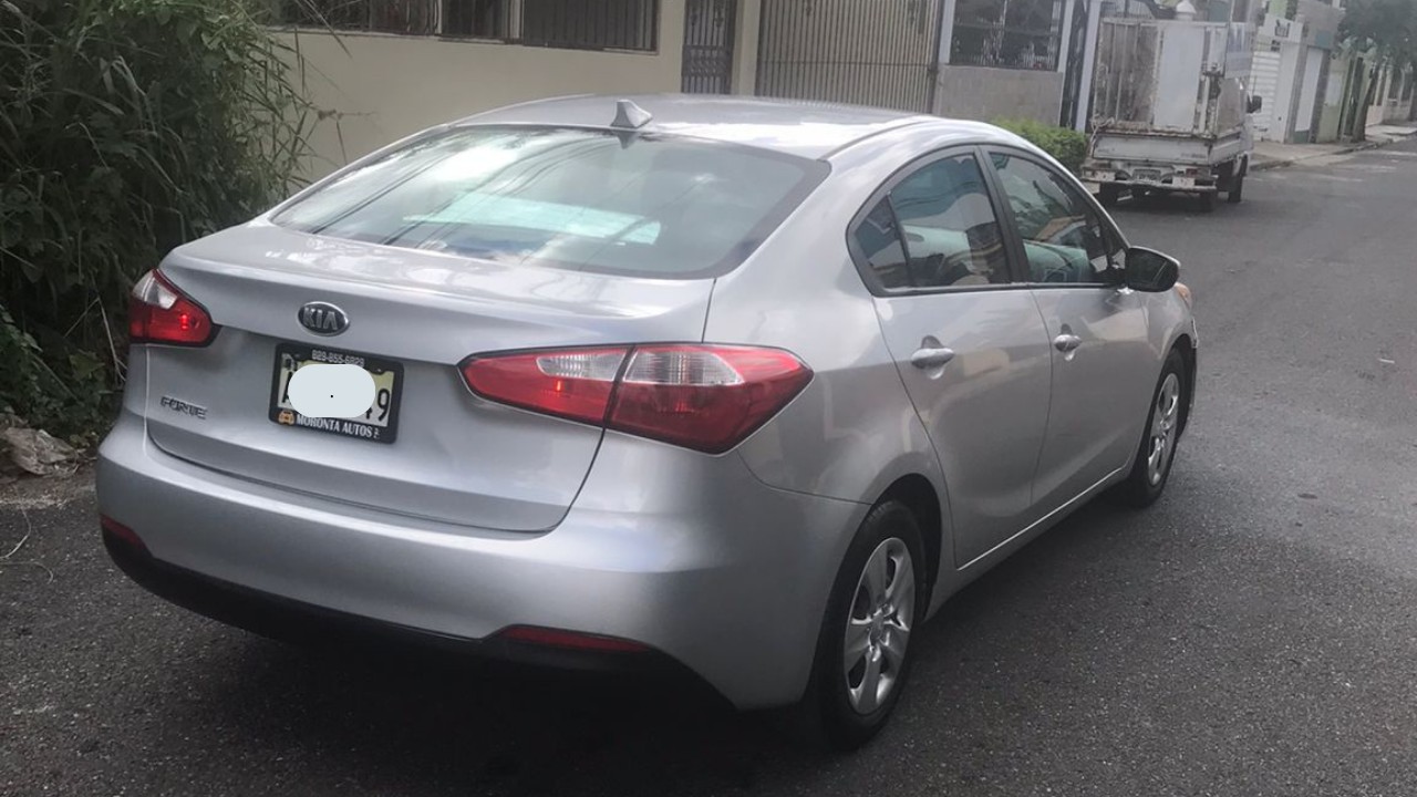 carros - ¡Kia Forte 2016 LX en Venta! Espacioso, Eficiente y Listo para Rodar 1