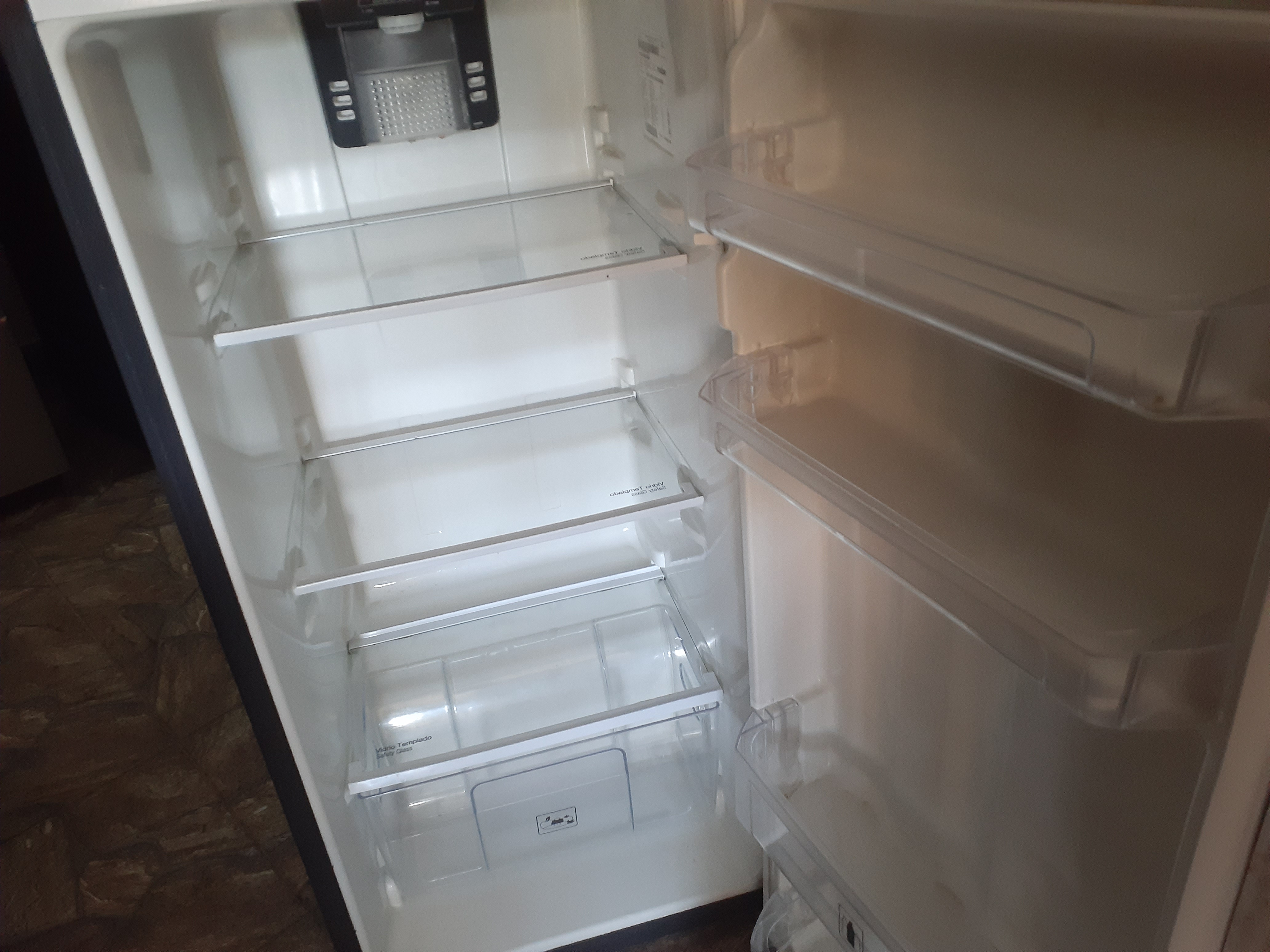 muebles y colchones - Nevera mabe 3