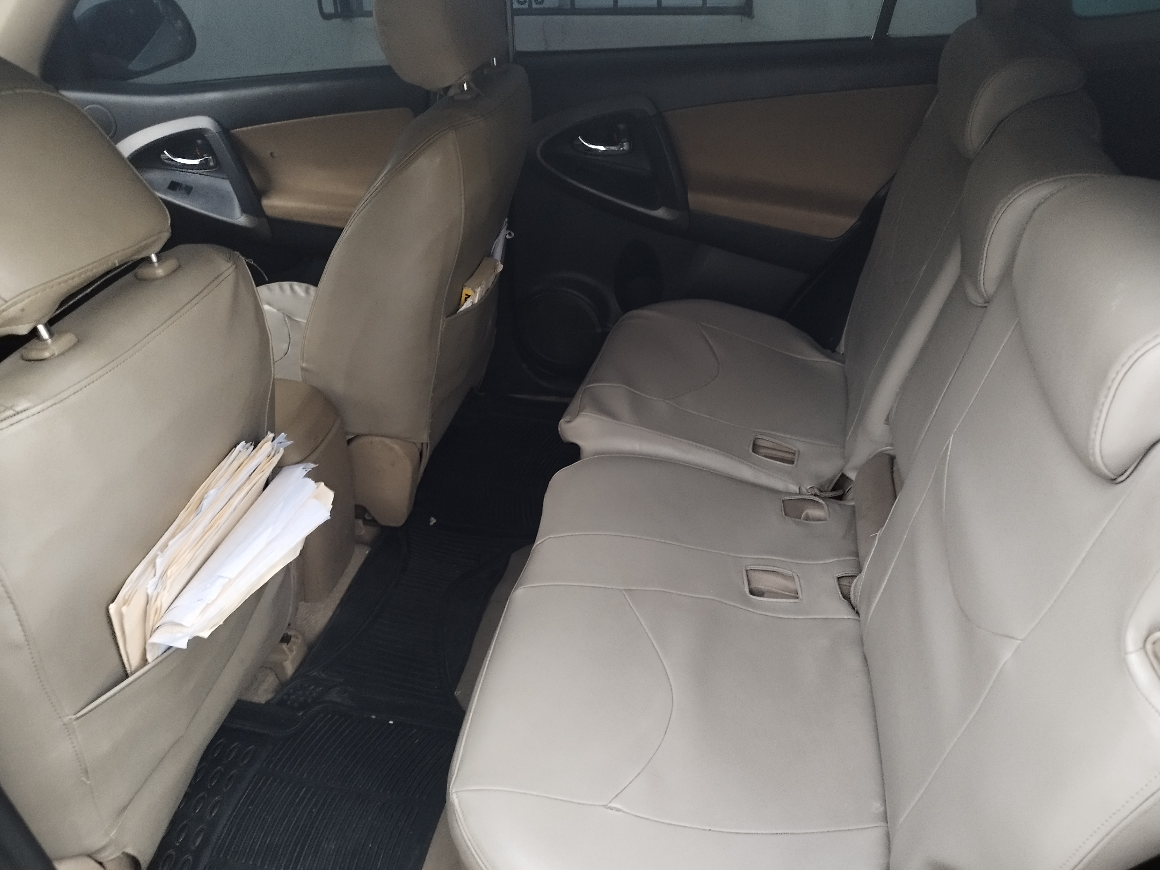 jeepetas y camionetas - Vendo toyota Rav4 2012 negociable