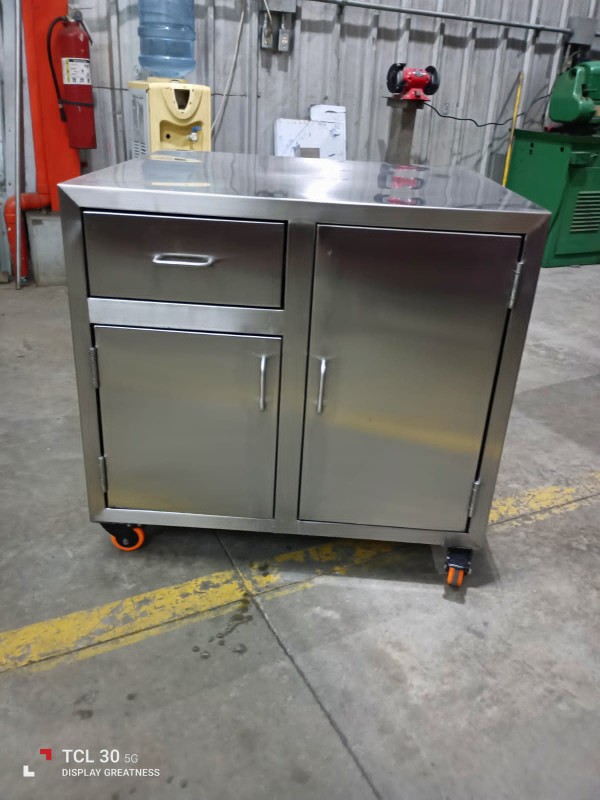 equipos profesionales - MESA EN ACERO INOXIDABLE  3