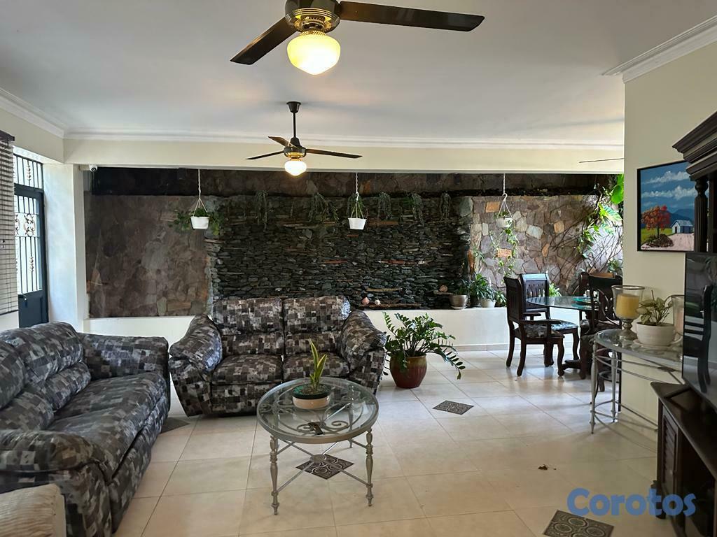 casas -  SUPER CASA DE 3 NIV. EN ARROYO HONDO III, CON TER 2