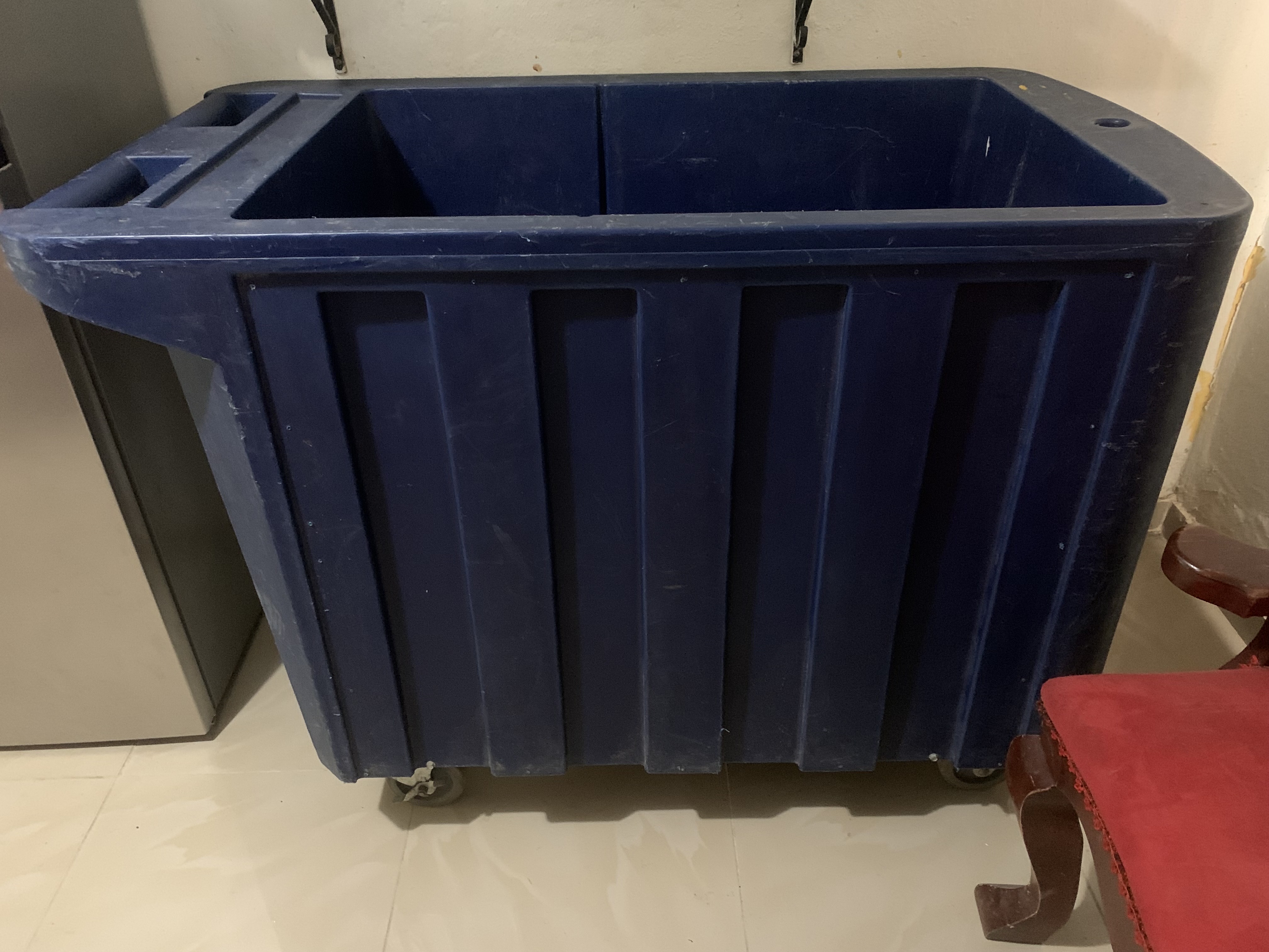 equipos profesionales - carrito cooler para vender refresco y cervezas 0