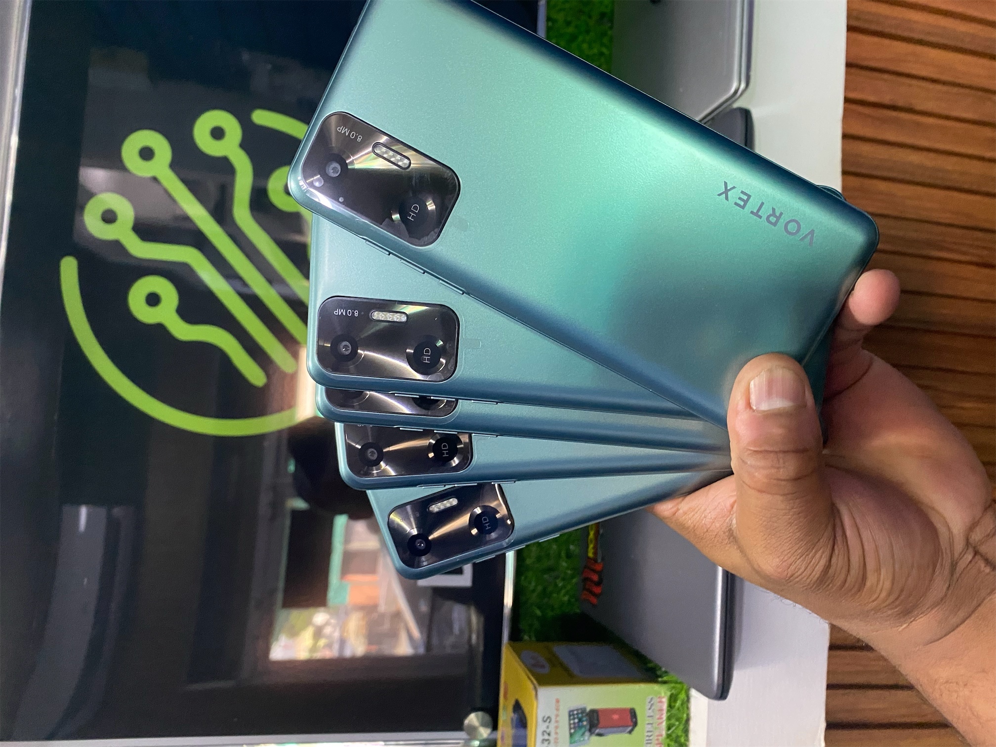 celulares y tabletas - VORTEX ZG65 Smart Phone  6.5" SCREEN *DUAL SIM*  1