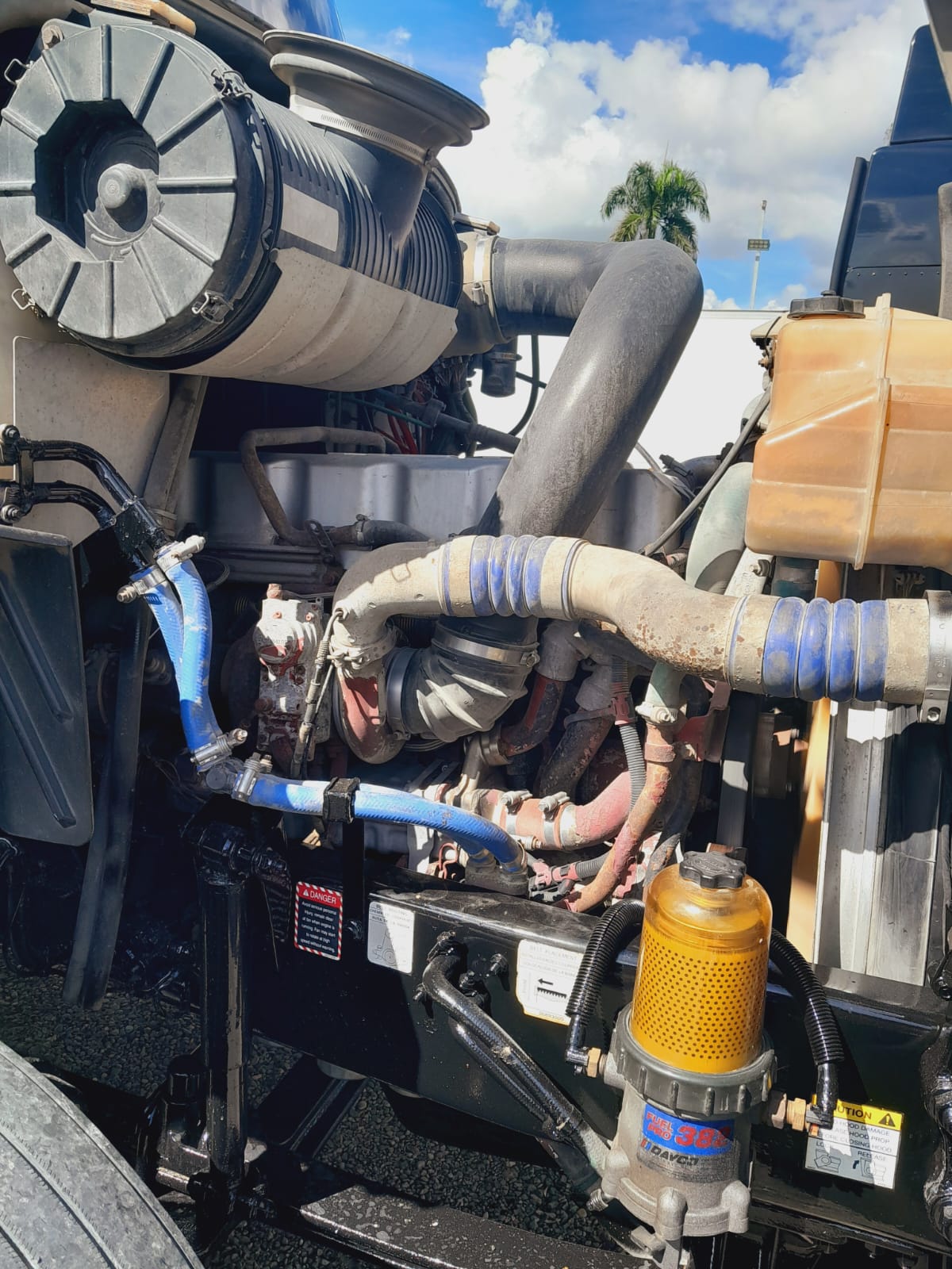 camiones y vehiculos pesados - Mack Pinnacle año 2015 3