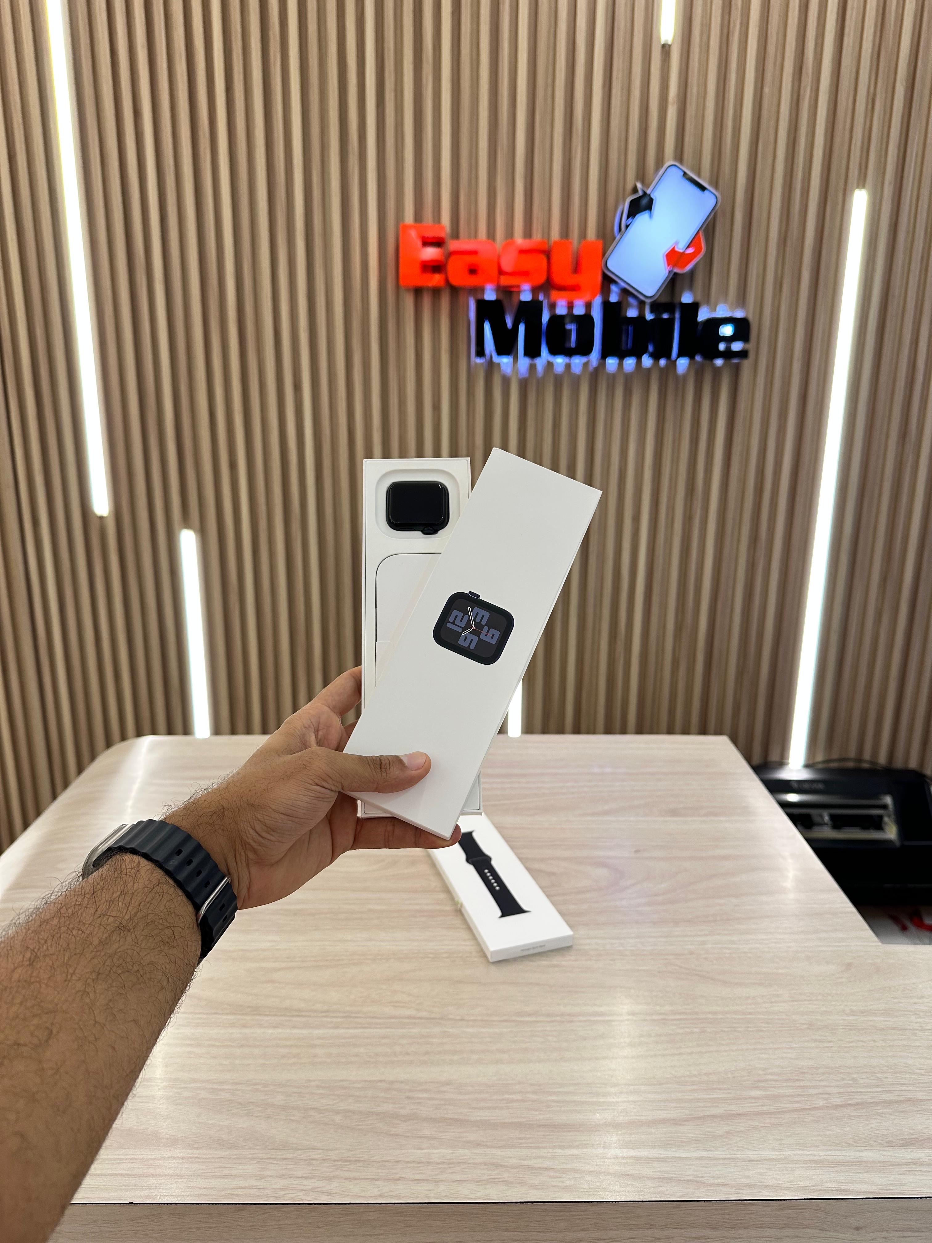 otros electronicos - APPLE WATCH SERIES SE 2DA GEN 40MM OPEN BOX NUEVO 