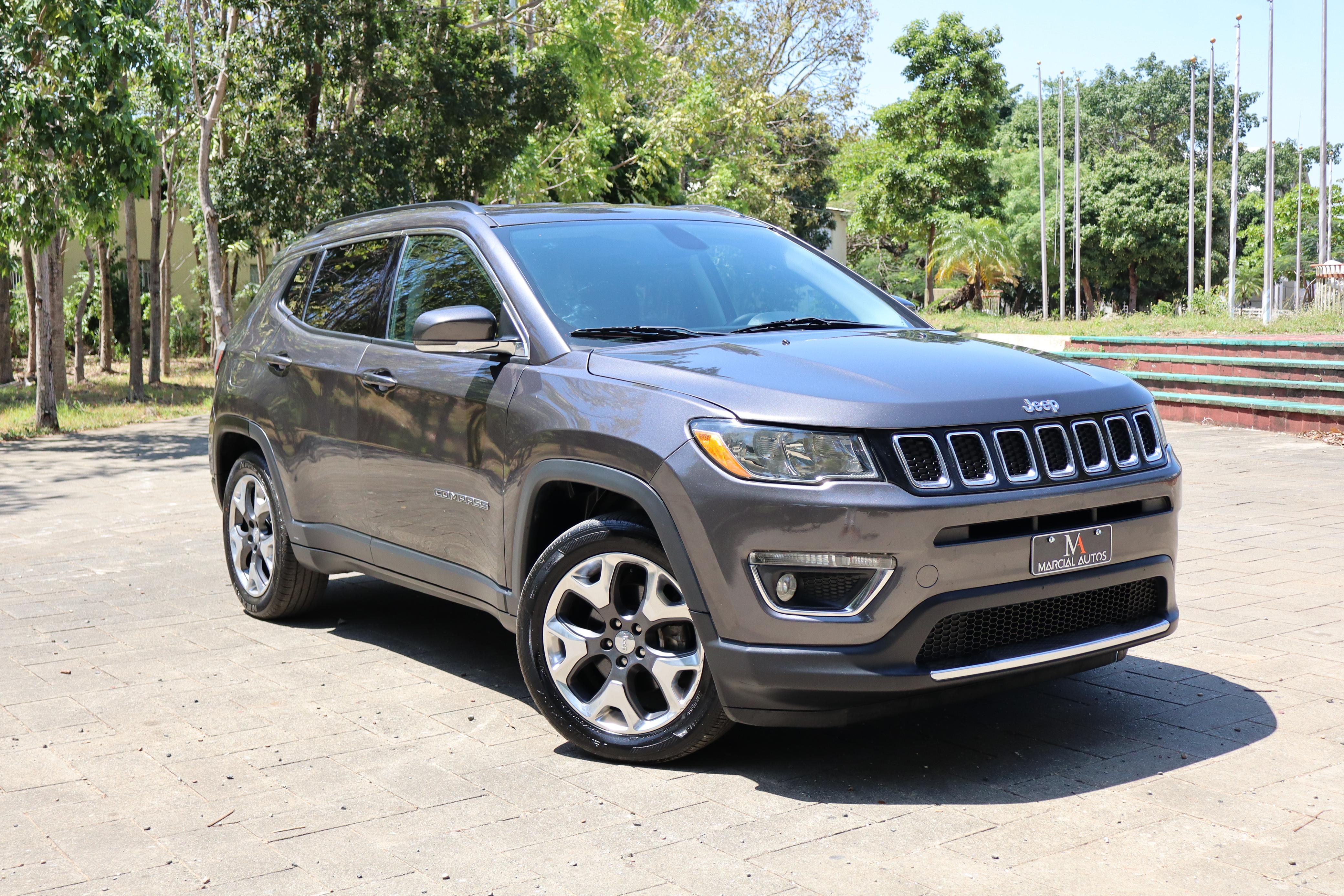 jeepetas y camionetas - Lujosa confortable jeep compass limited 2019 excelente condiciones 