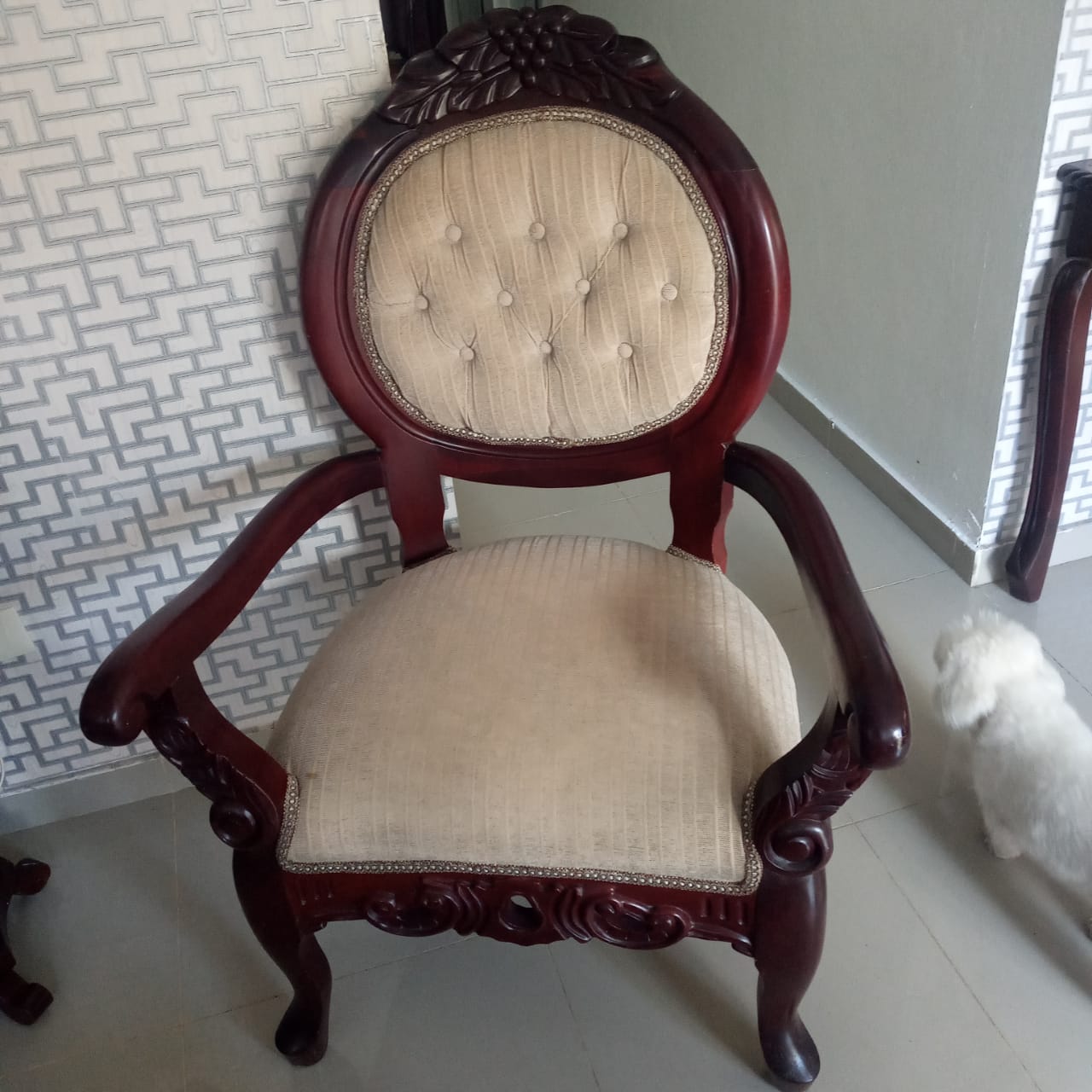 muebles y colchones - Sala Completa de Madera Caoba – Clásica y Sofisticada 1