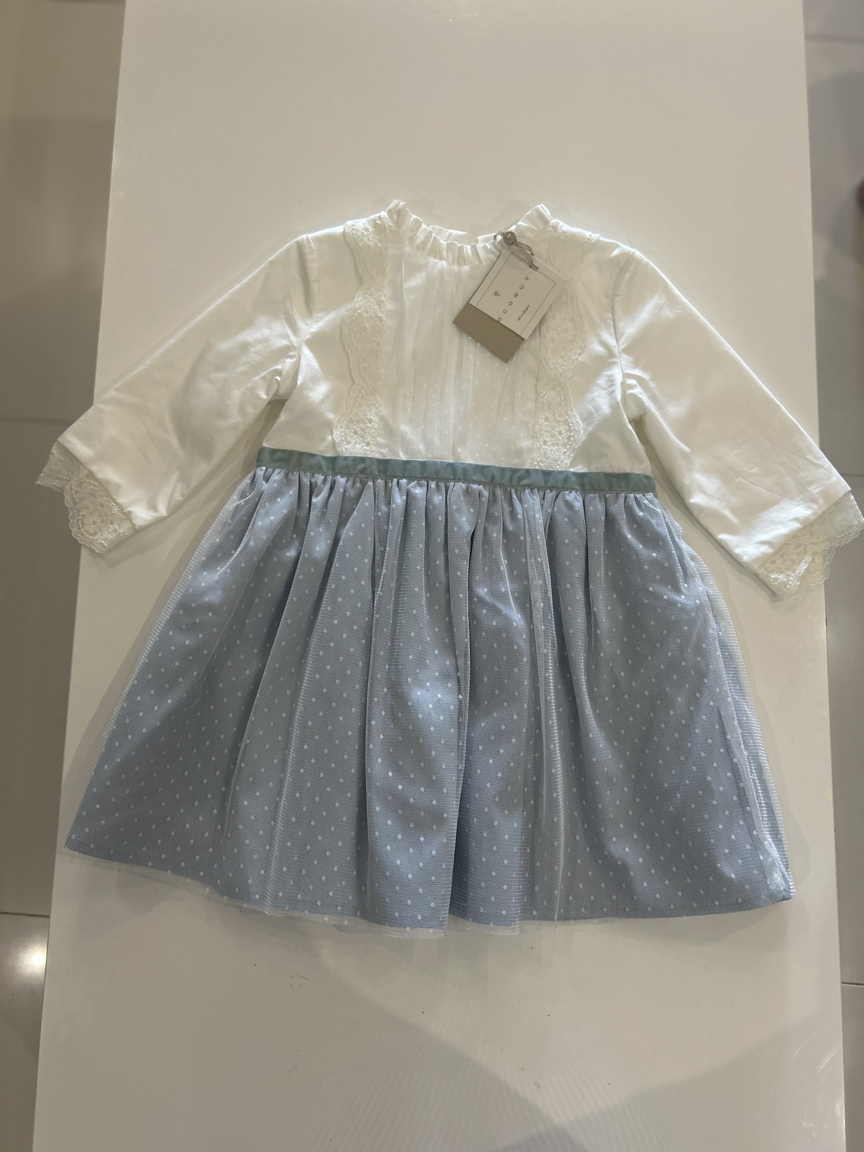 ropa y zapatos - Vendo hermoso vestido blanco y azul cielo español 0