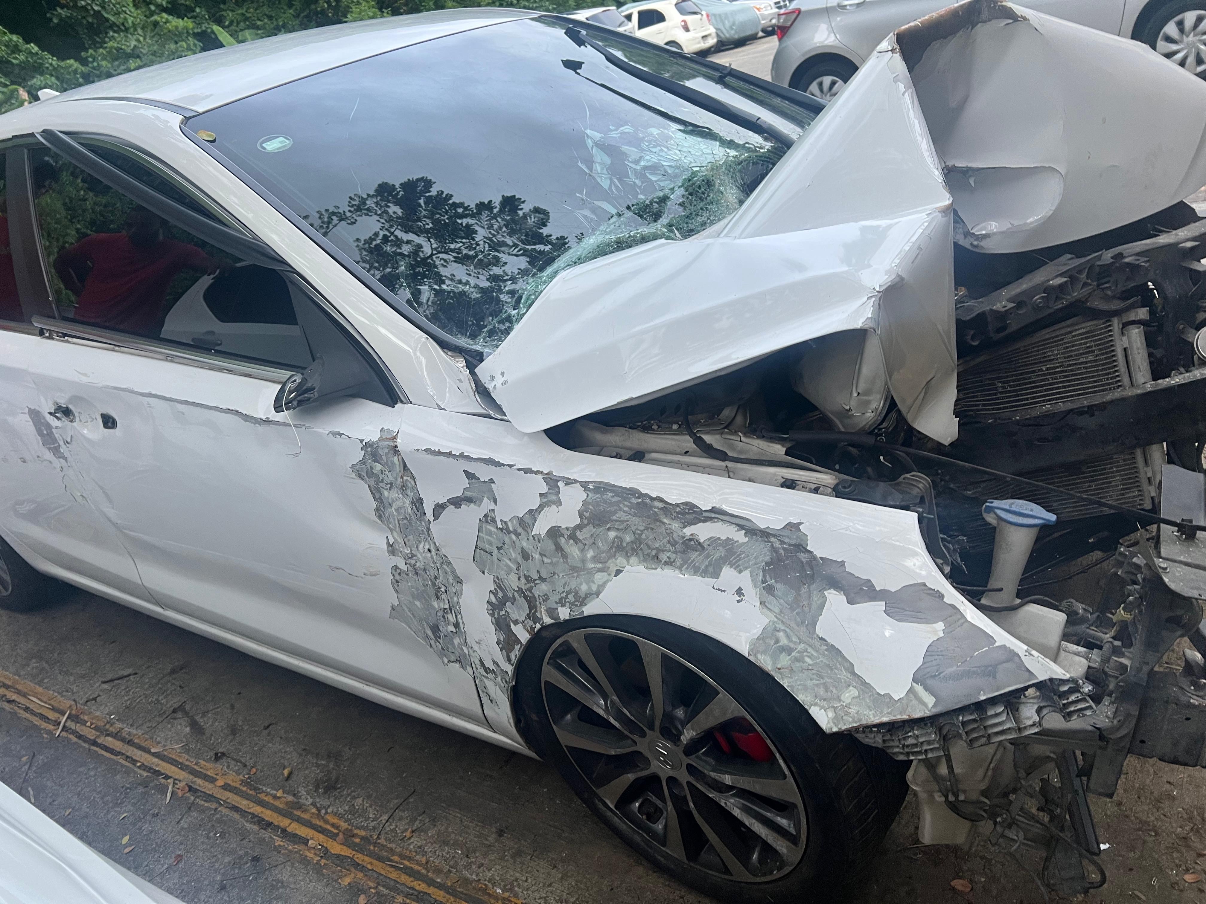 carros - 🚨 Hyundai Elantra GT 2018 chocado – Ideal para repuestos o reconstrucción.