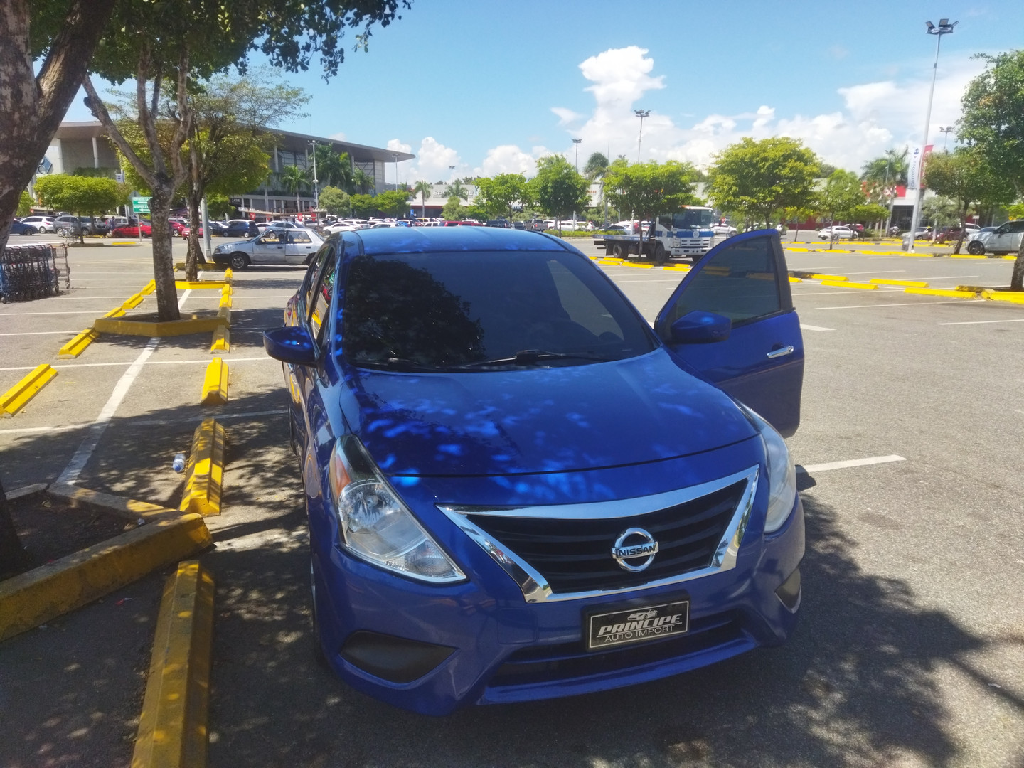 carros - Nissan versa azul 2015 400000 0