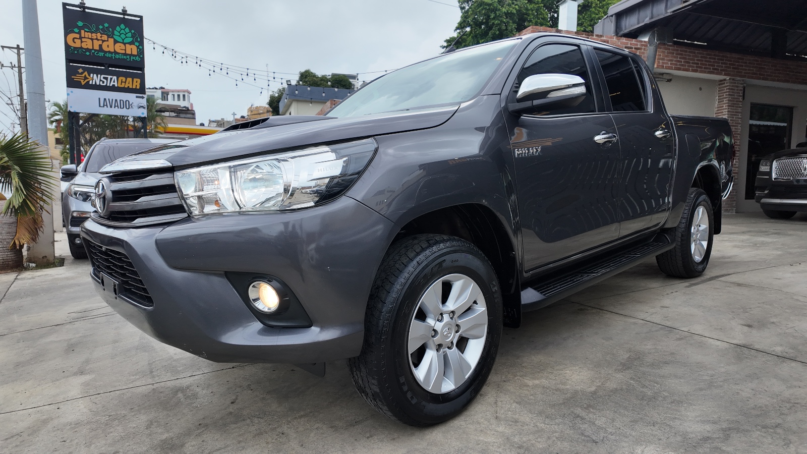 jeepetas y camionetas - TOYOTA HILUX 2017 5
