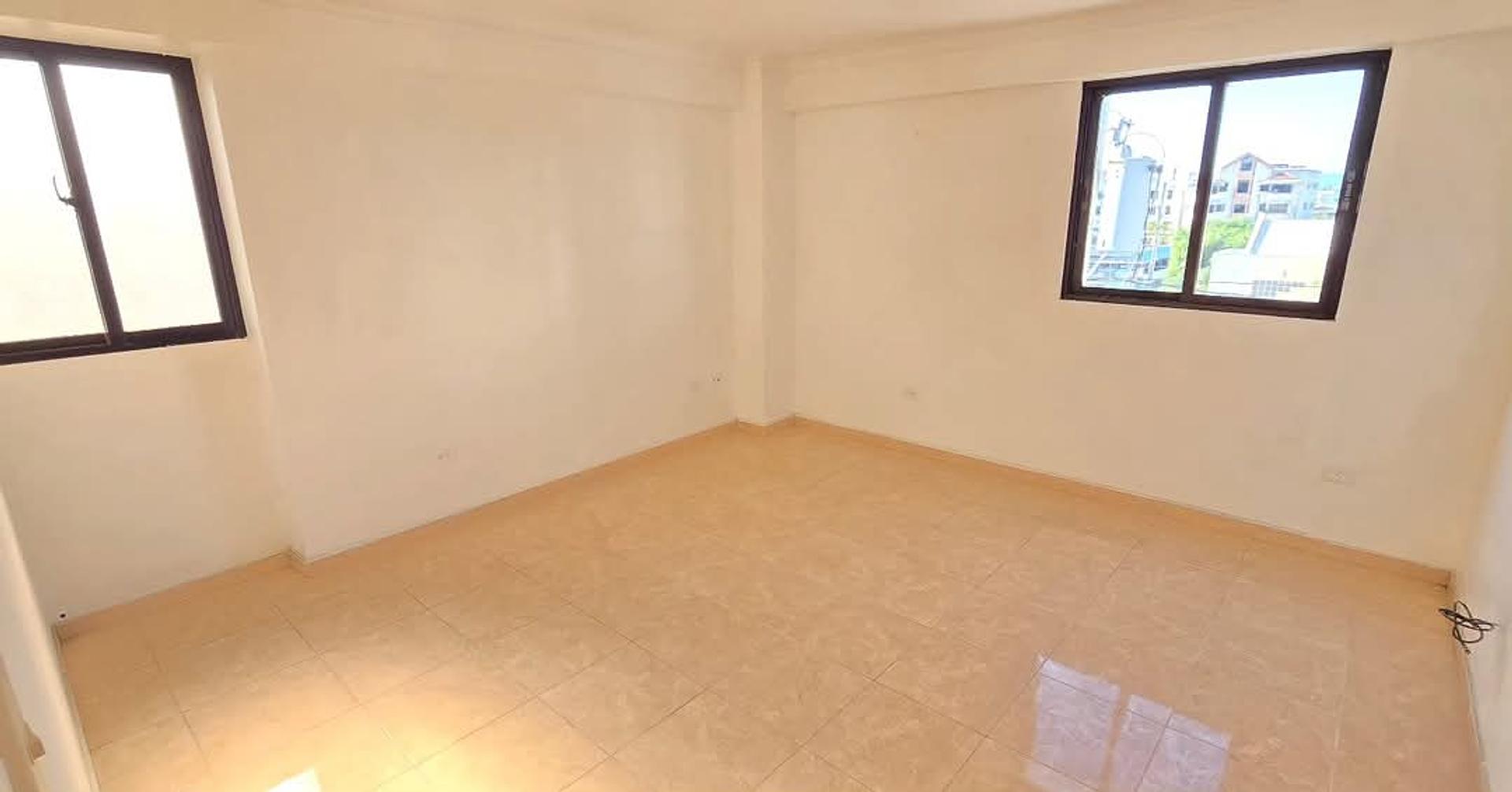 apartamentos - rento 3er piso en la República de Argentina  9