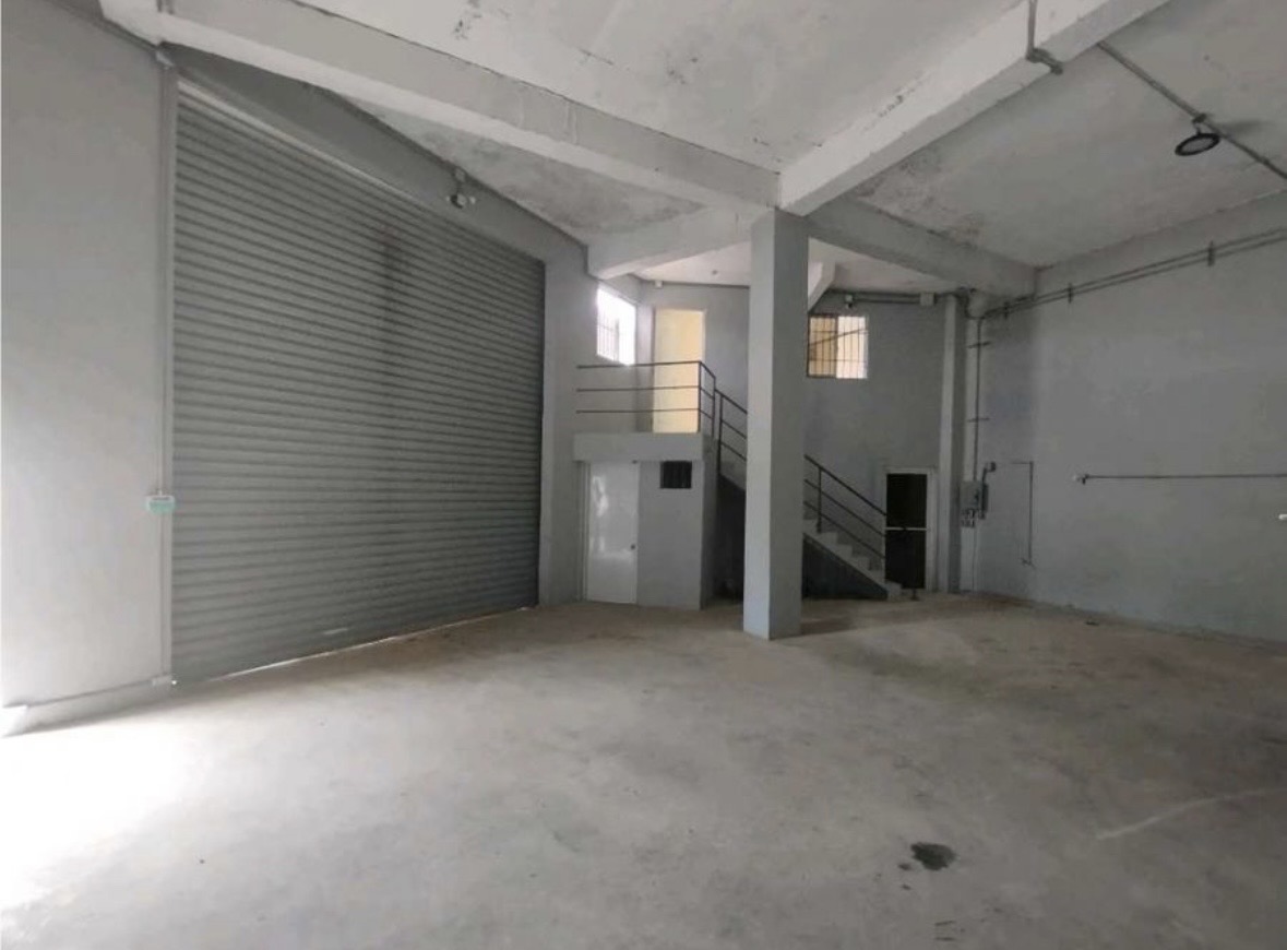 oficinas y locales comerciales - NAVE COMERCIAL  3