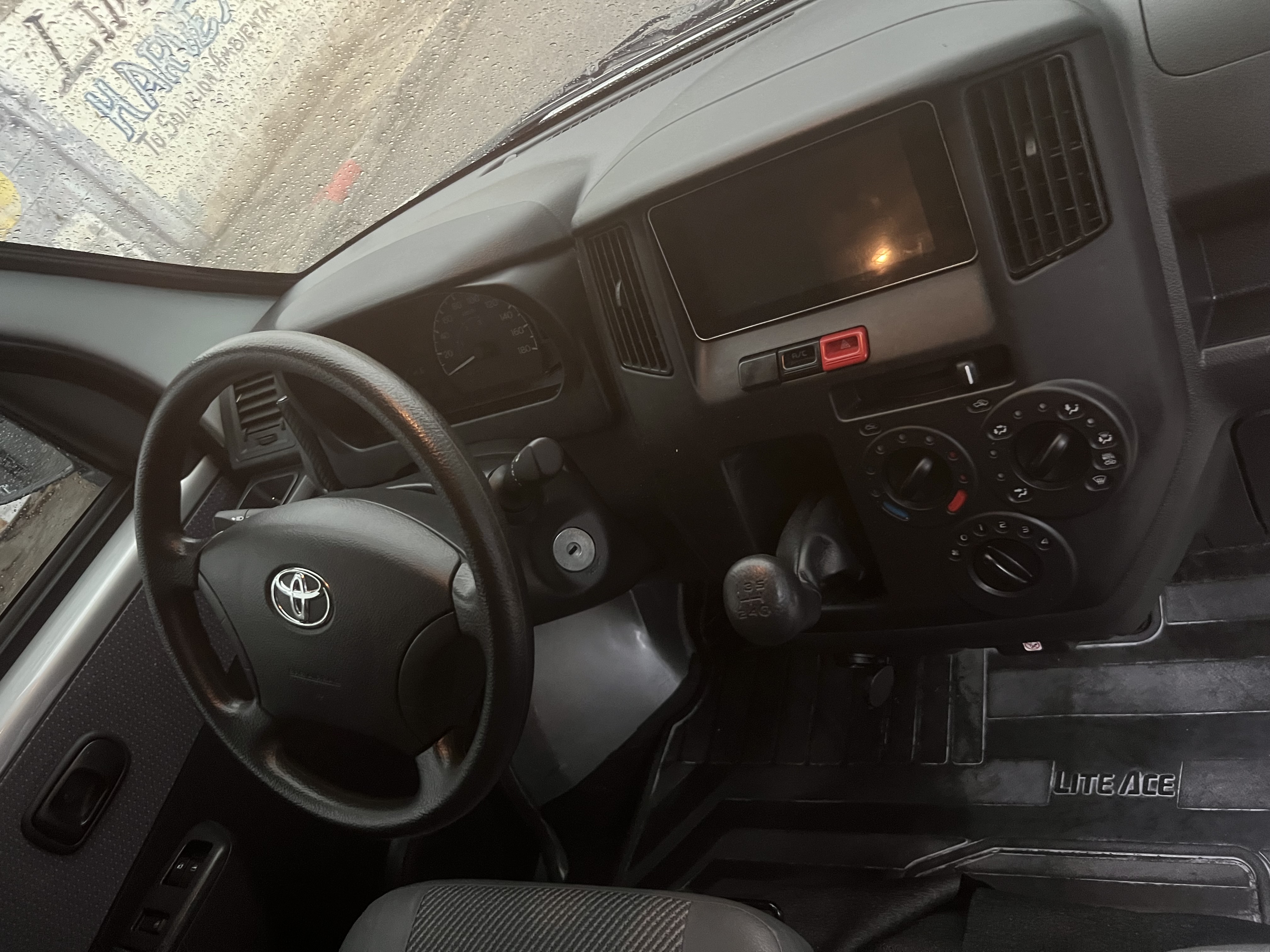 jeepetas y camionetas - Toyota lite Ace Año 2023 5