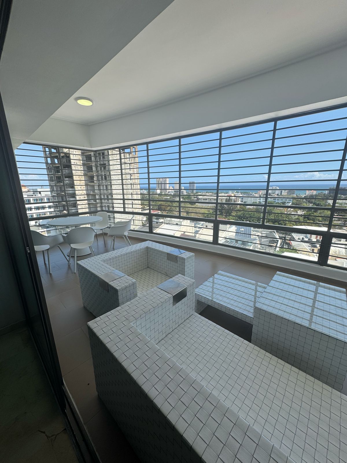 apartamentos - 8 En Torre Bolívar de La Esperilla 0
