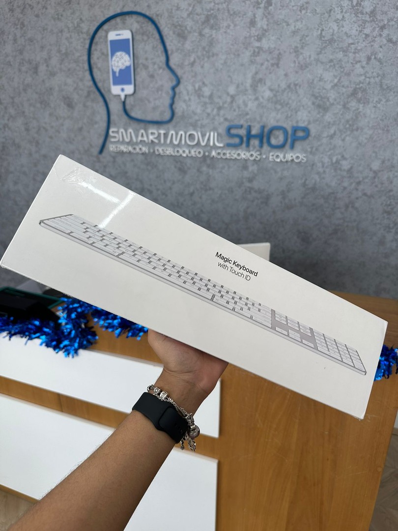 accesorios para electronica - MAGIC KEYBOAR CON TOUCH ID NUEVO SELLADO ( SOMOS TIENDA ) 1