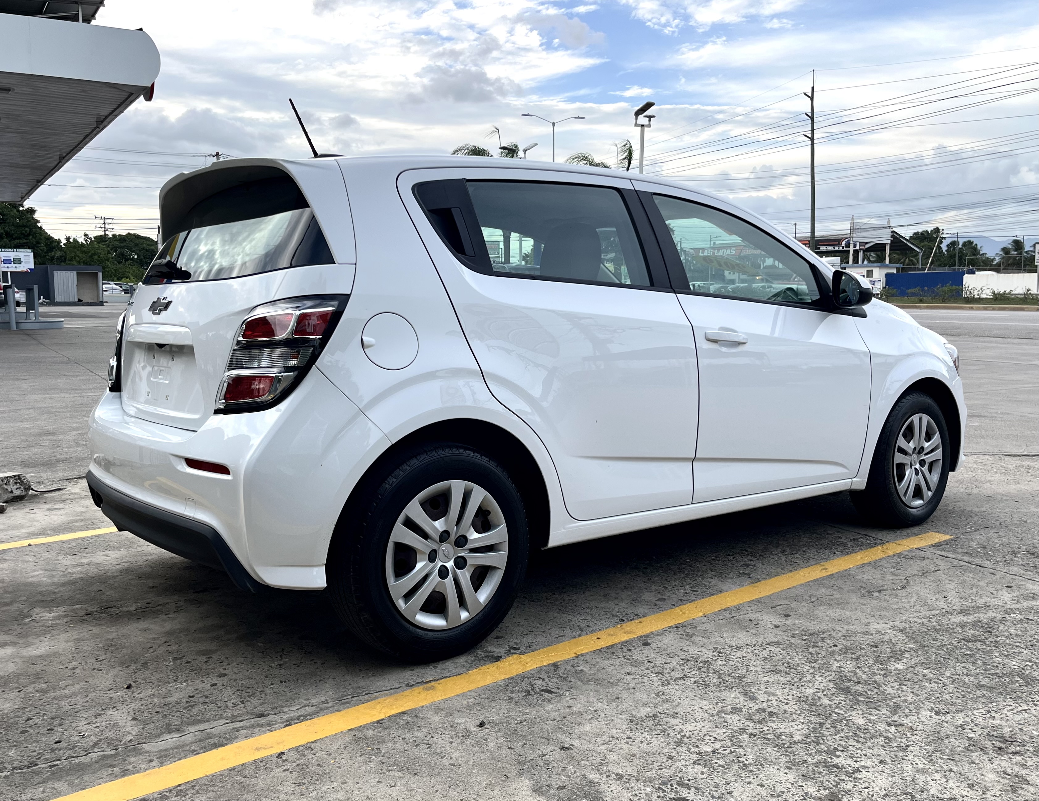carros - Chevrolet Sonic 2019 6