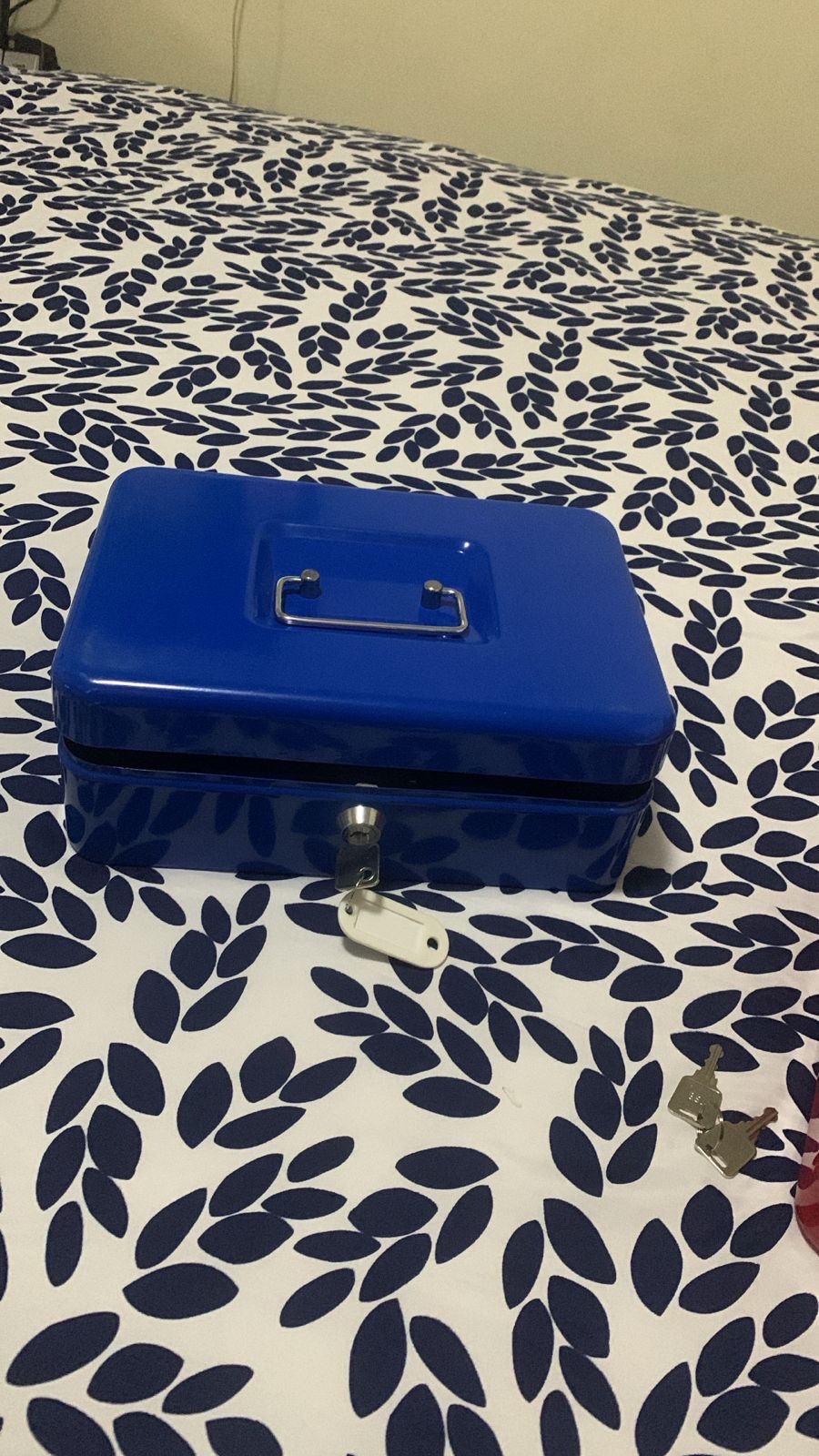 arte y antigüedades - Caja chica mediana con llaves 1