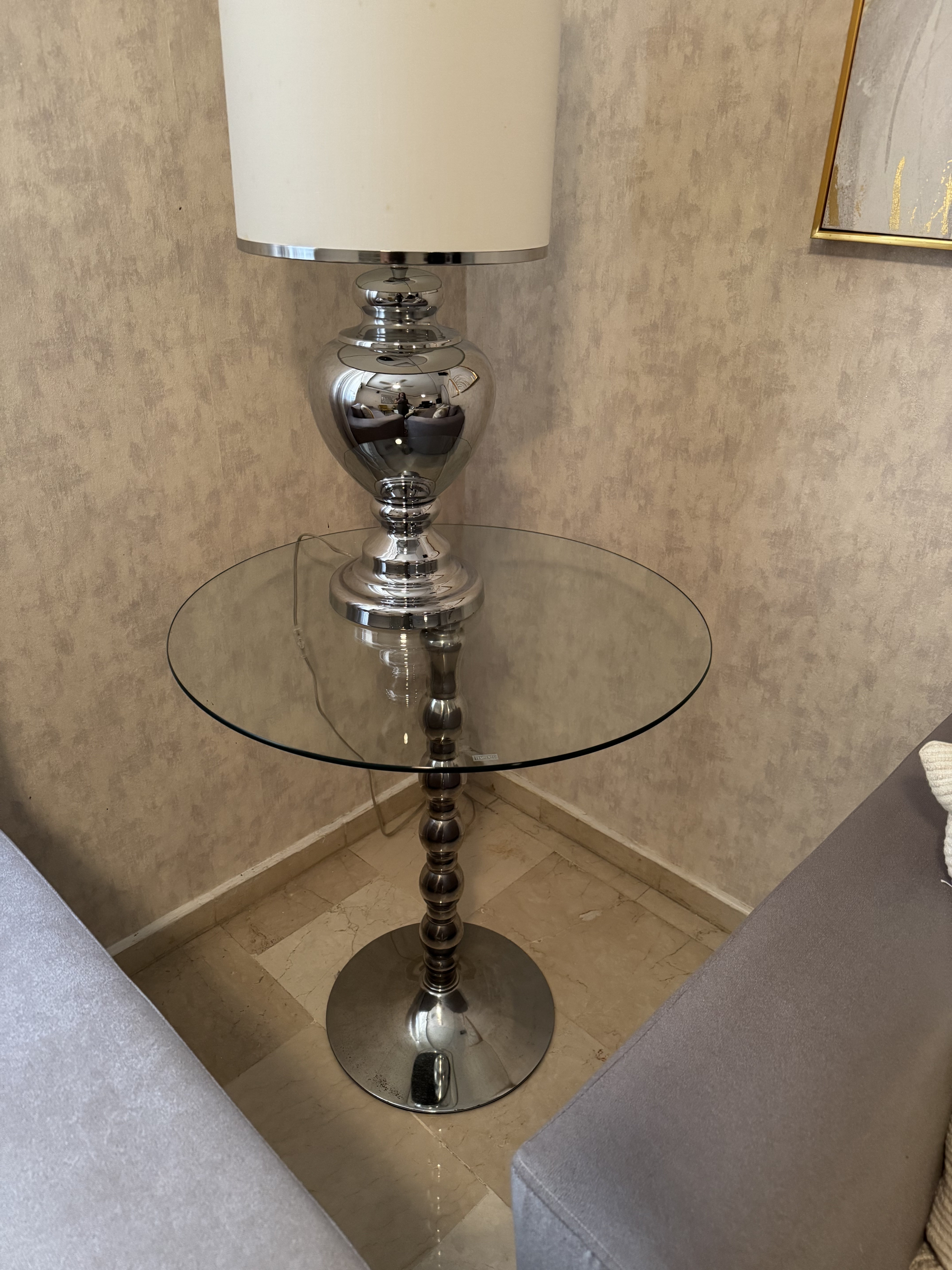decoración y accesorios - Mesa y lámparas en excelentes condiciones 1