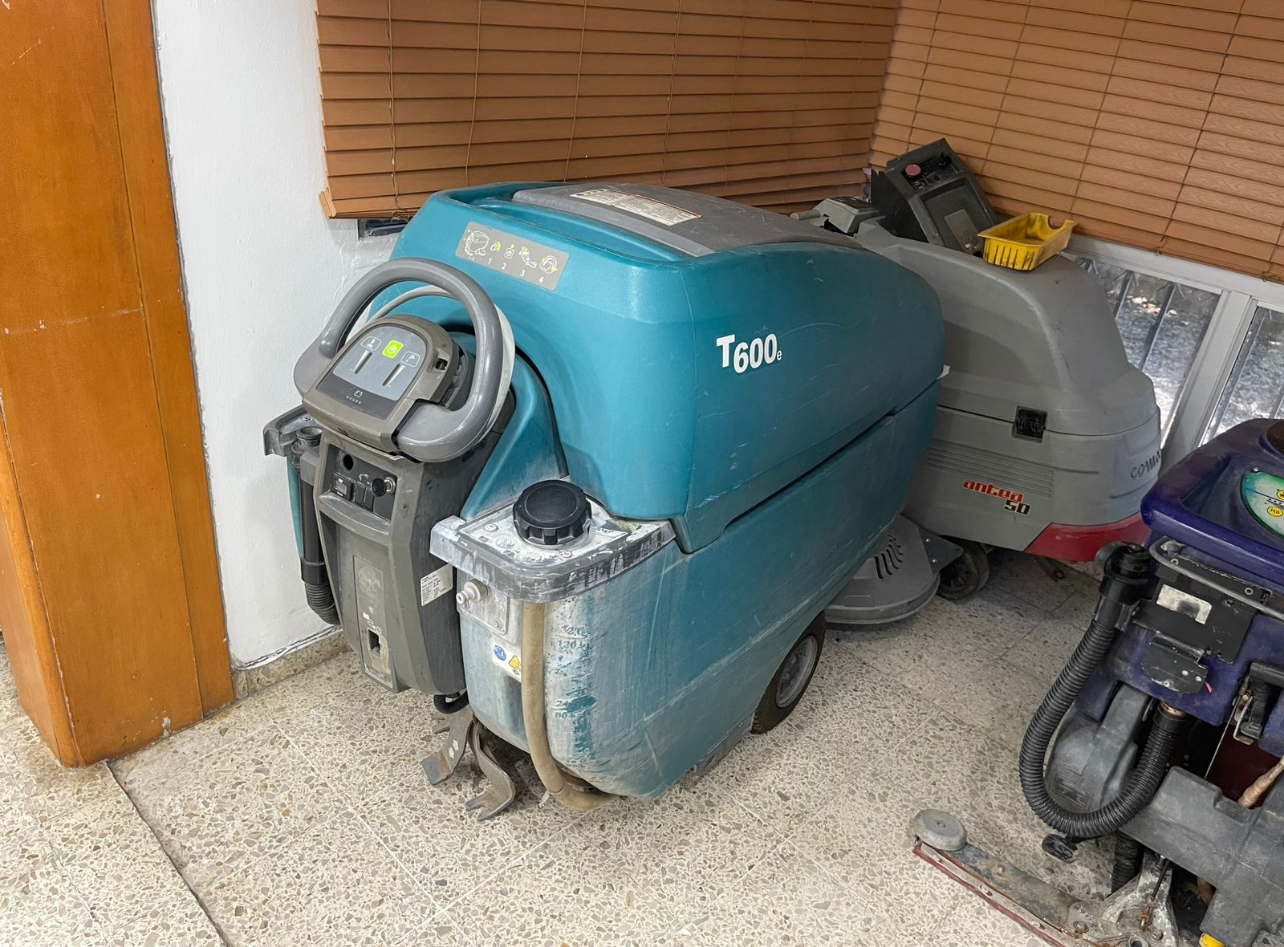 equipos profesionales - Máquina Tennat 600 Americana máquina fregadora 