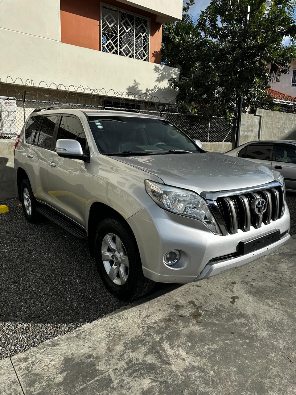 jeepetas y camionetas - único dueño financiamiento disponible negociable precio negociable  0