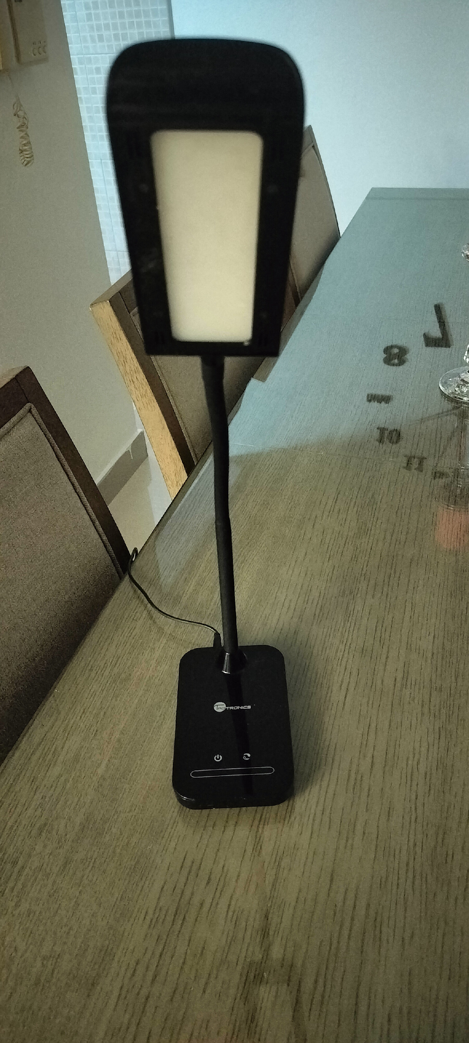 decoración y accesorios - Lámpara para uso en escritorio, casa o cualquier otro lugar. 1