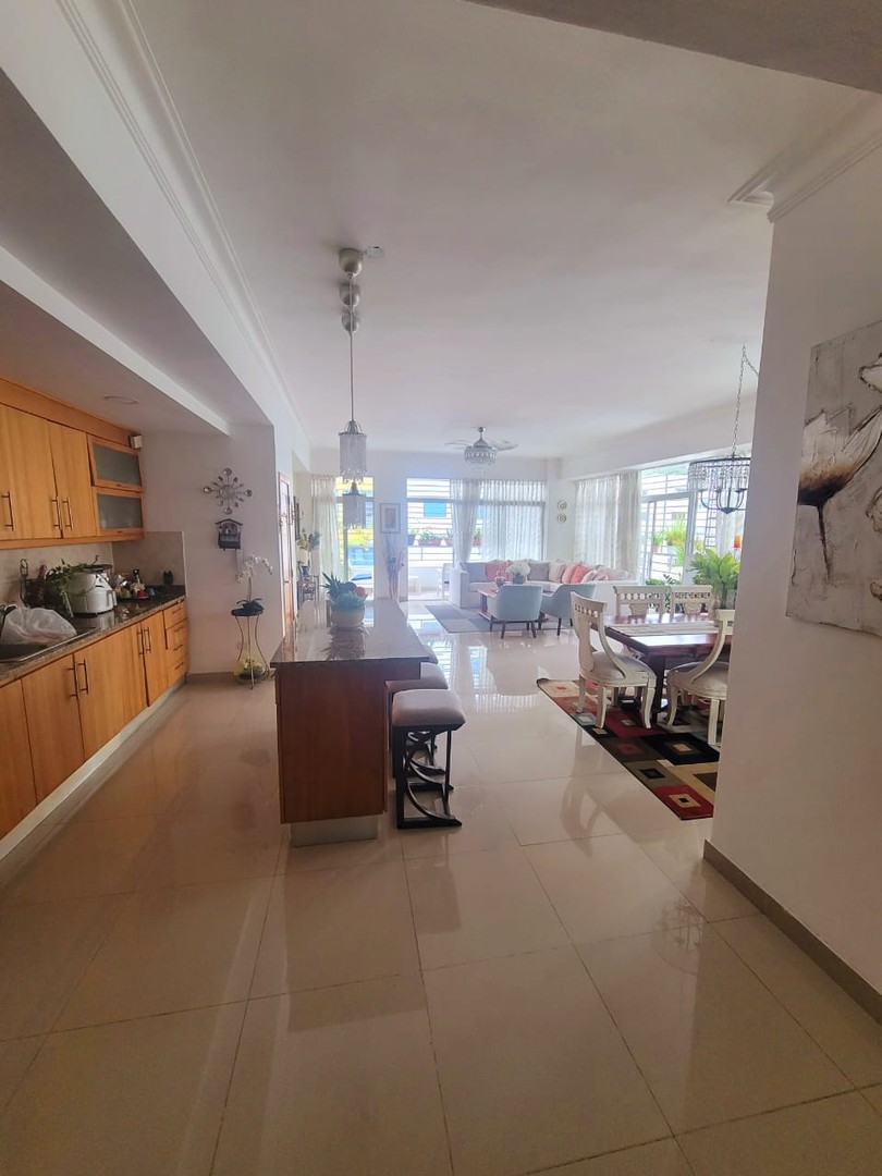 apartamentos - Se vende apartamento en Naco 7