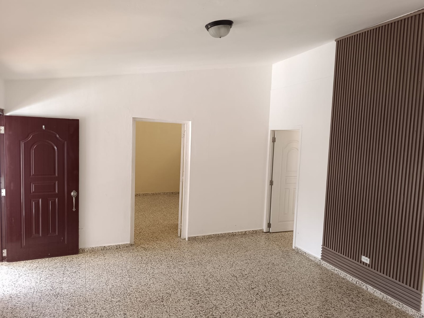 apartamentos - Se alquila apartamento para local comercial 2da 7
