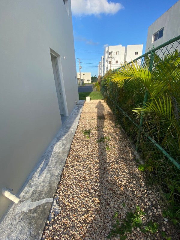 casas - Rento casa vacia de 3 habitaciones y 3 baños. Punta Cana, Verón  3