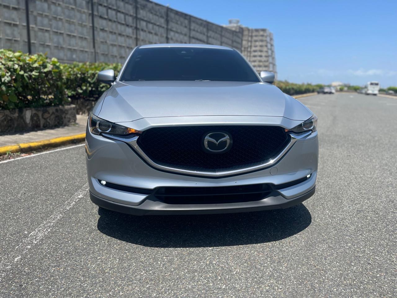 jeepetas y camionetas - Vendo Mazda cx5 touring 2019 3
