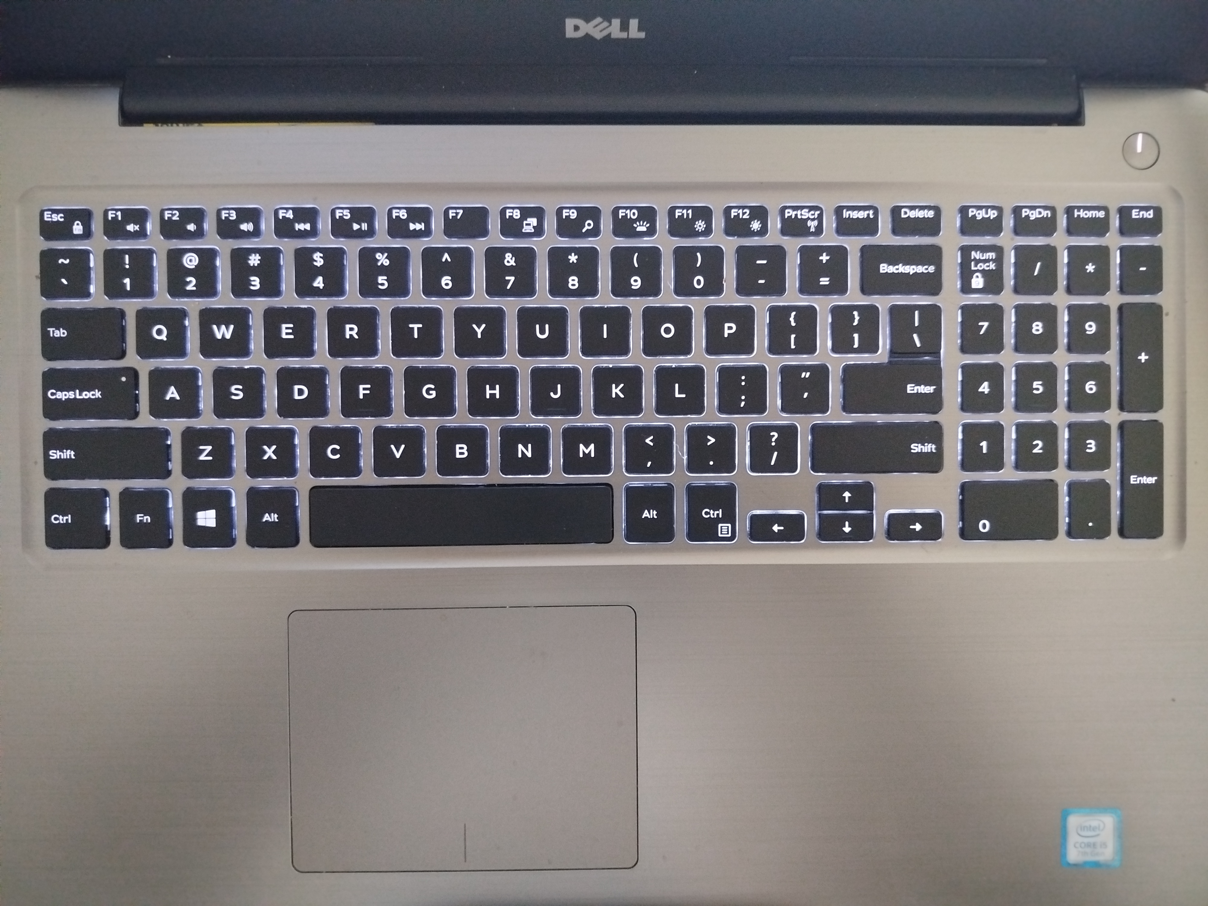 computadoras y laptops - DELL 1TB 15.6¨ 8RAM  TECLADO NUMERICO  LAPTOP  3