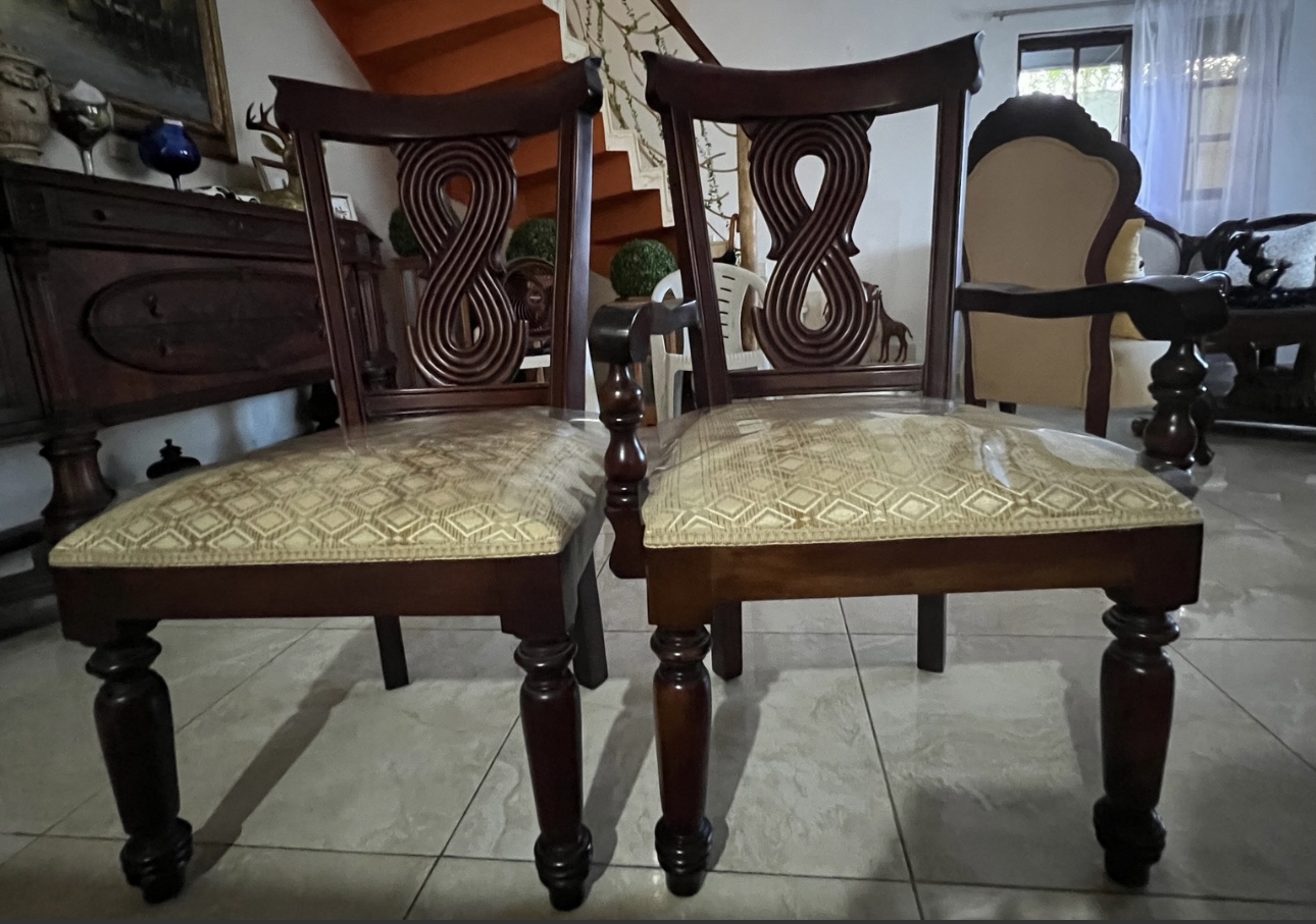 muebles y colchones - Comedor en caoba de 8 puestos. 3