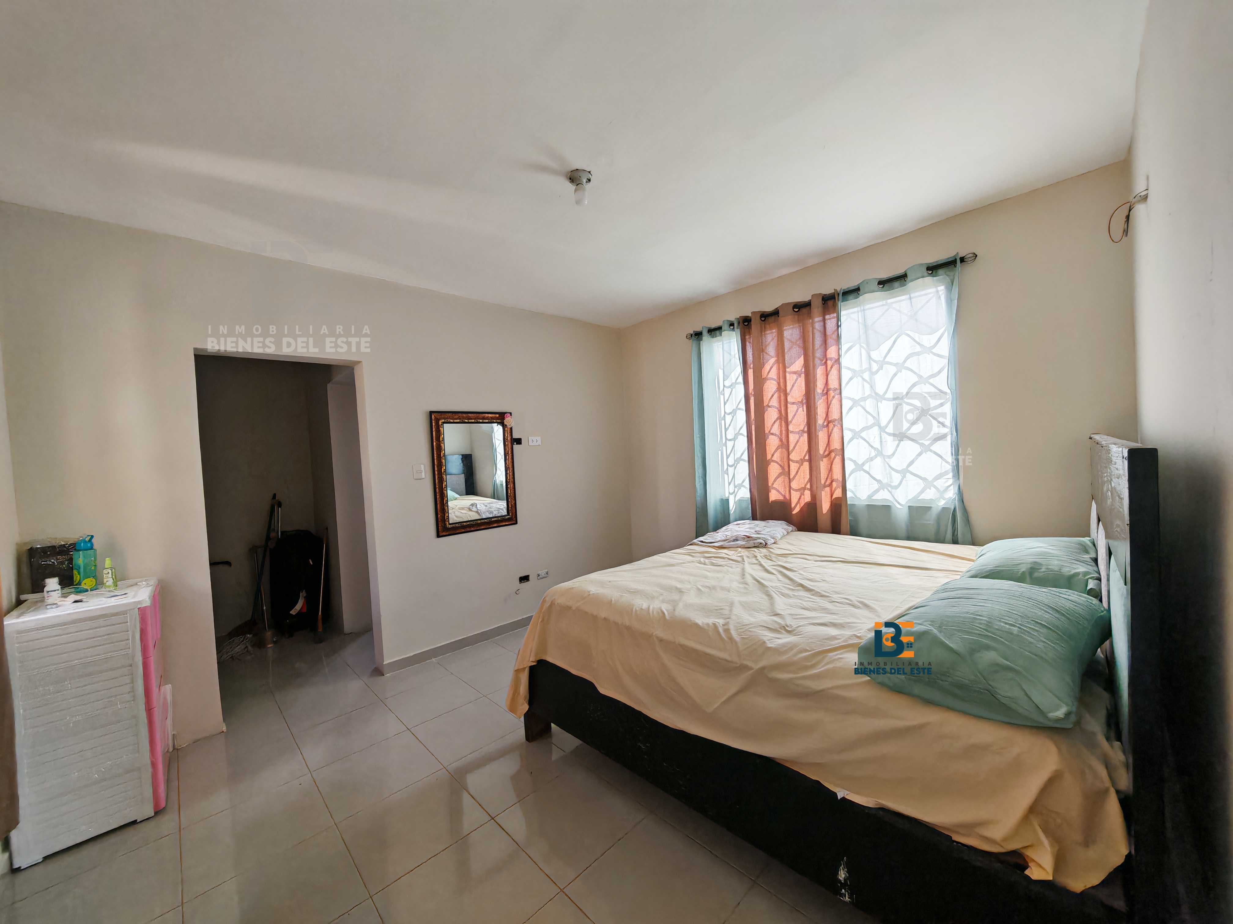 casas - Se Vende Dos Viviendas en Una, Residencial Naime. 2