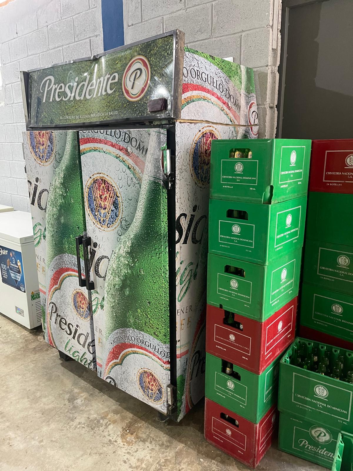 equipos profesionales - FREEZER CERVECERO 40 PIE  1