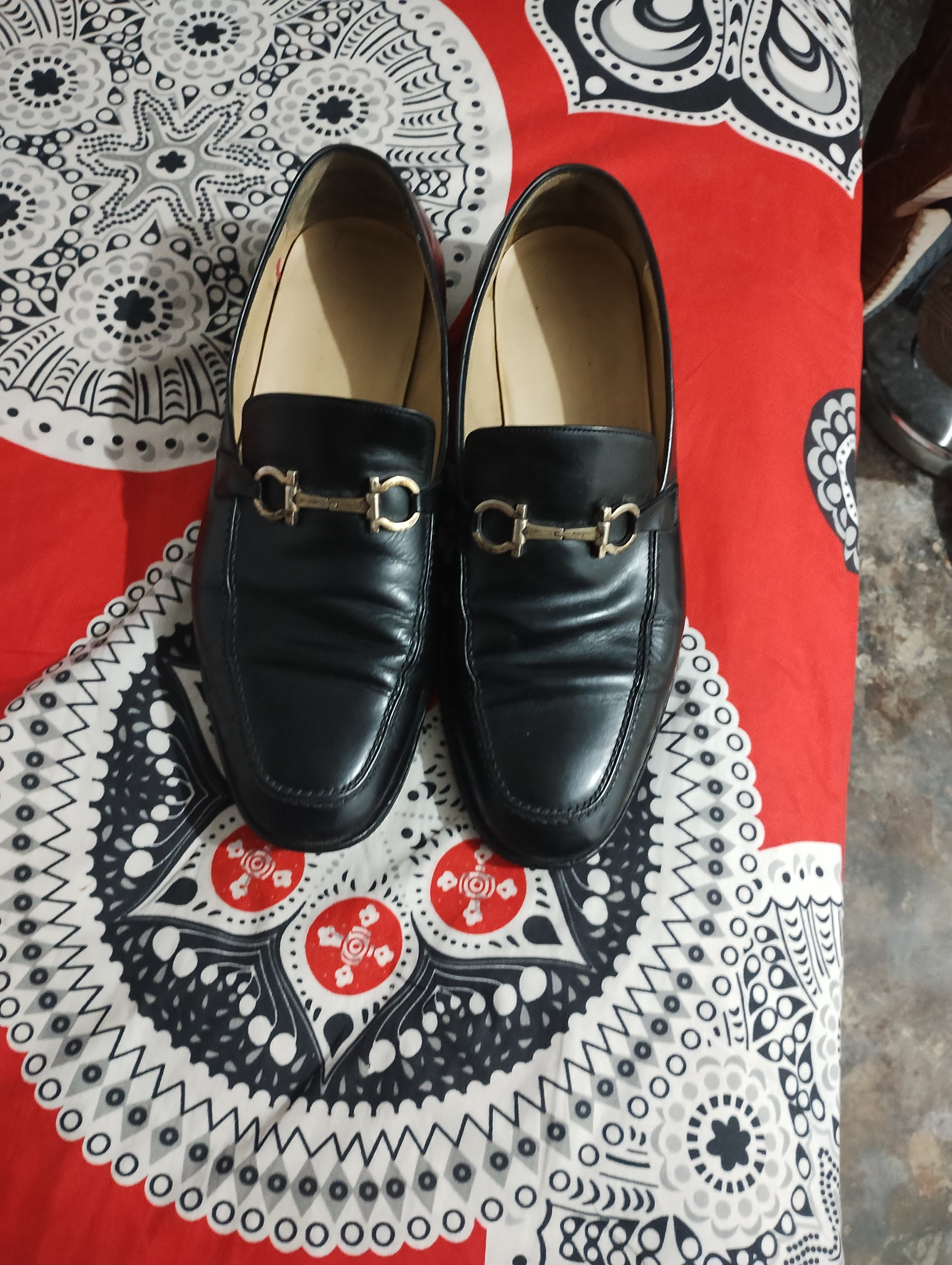 zapatos para hombre - vendo zapatos Salvatore Ferragamo en perfecto estado y elegante 