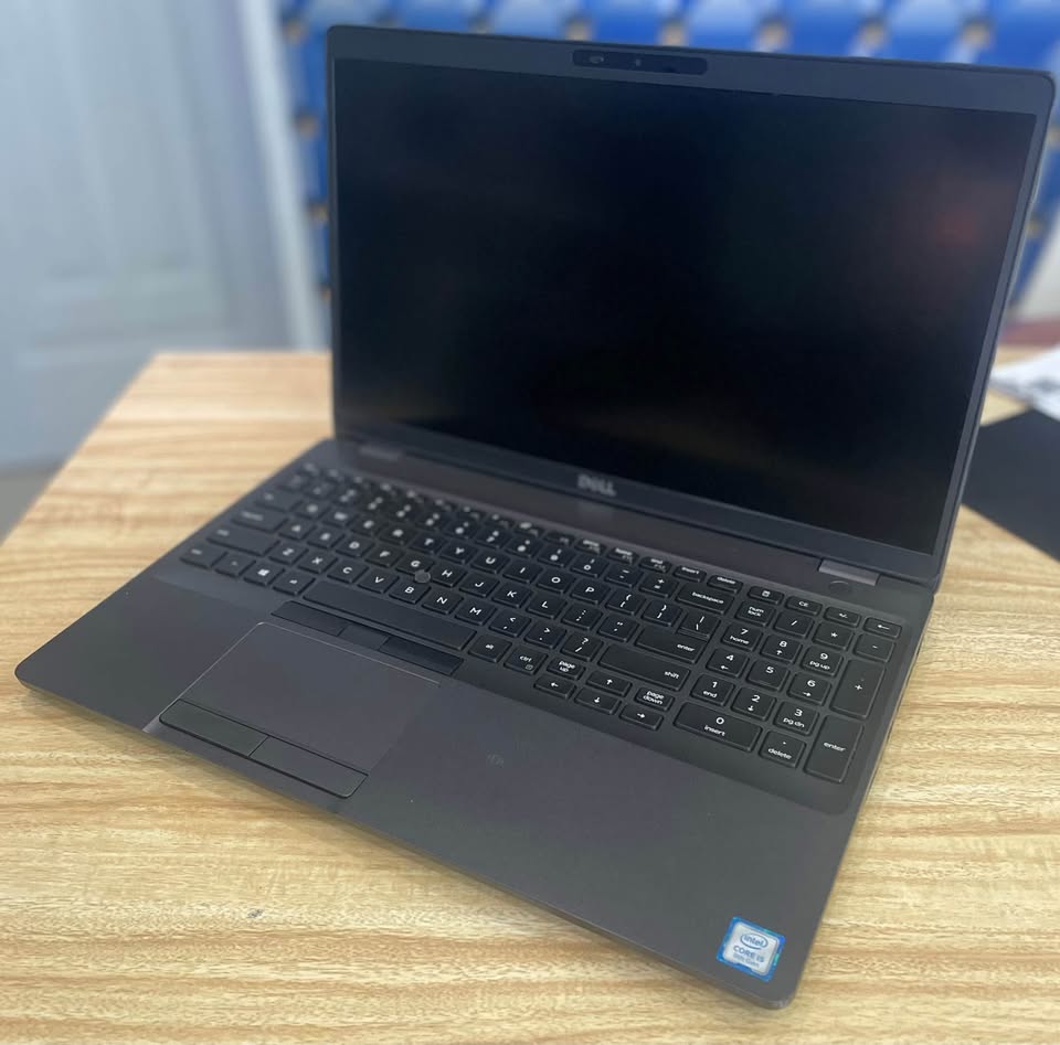 computadoras y laptops - Dell Latitude Intel core i5 9na Generación 16GB RAM 256GB DISCO SSD M2 1