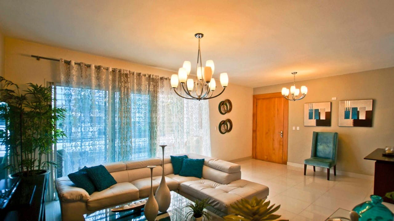 apartamentos - Hermoso y Amplio Apartamento Amueblado en Alquiler en La Esmeralda  4