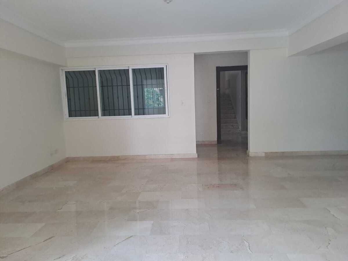 apartamentos - Apartamento 2do piso   Urb. Real  3
