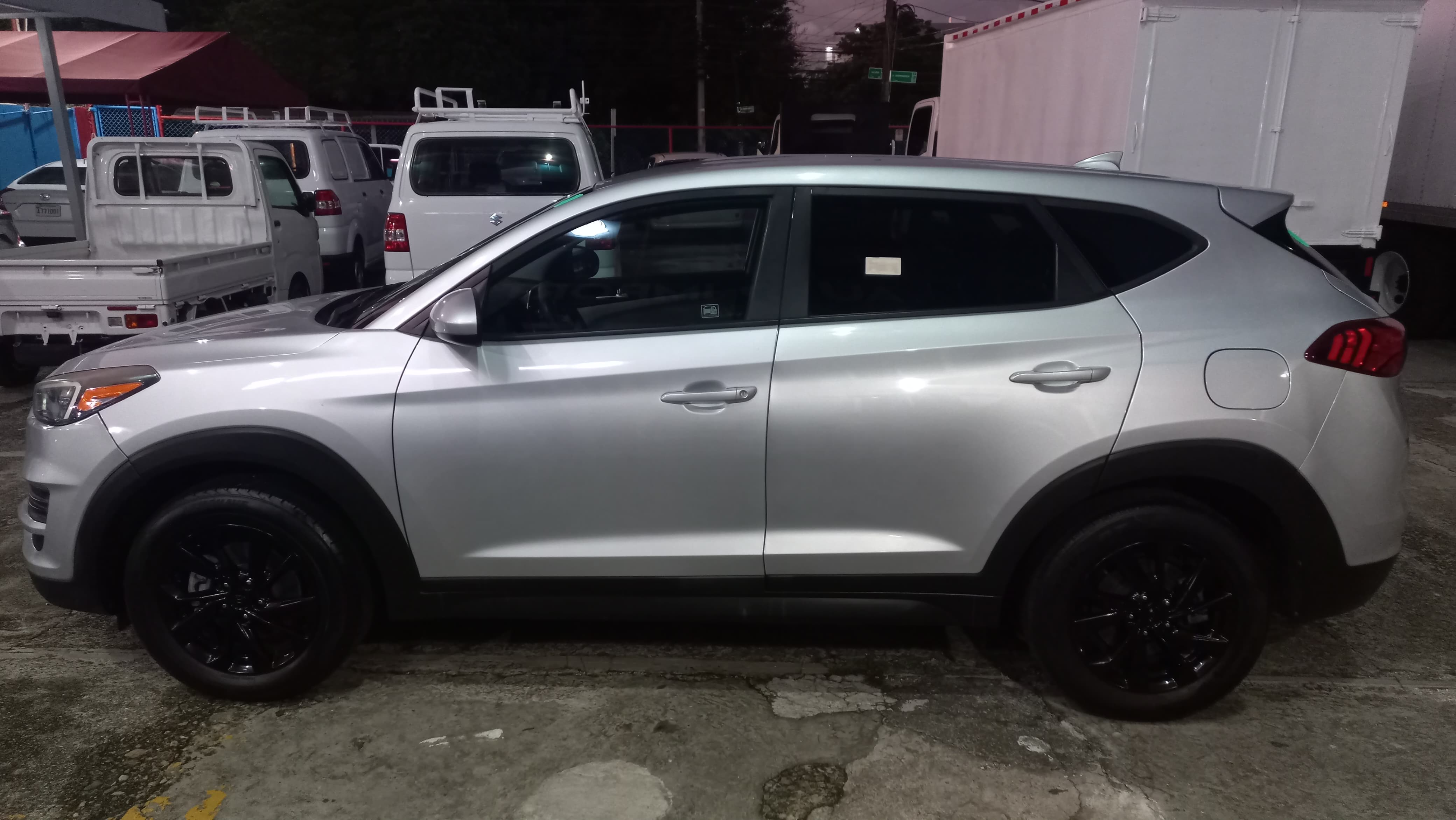 jeepetas y camionetas - Hyundai Tucson SE 2019 BARATA 3