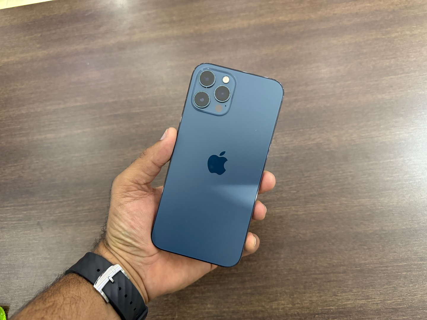 celulares y tabletas - iPhone 12 Pro Max 256GB Blue Pacific Como Nuevo, Desbloqueado, RD$ 30,800 NEG