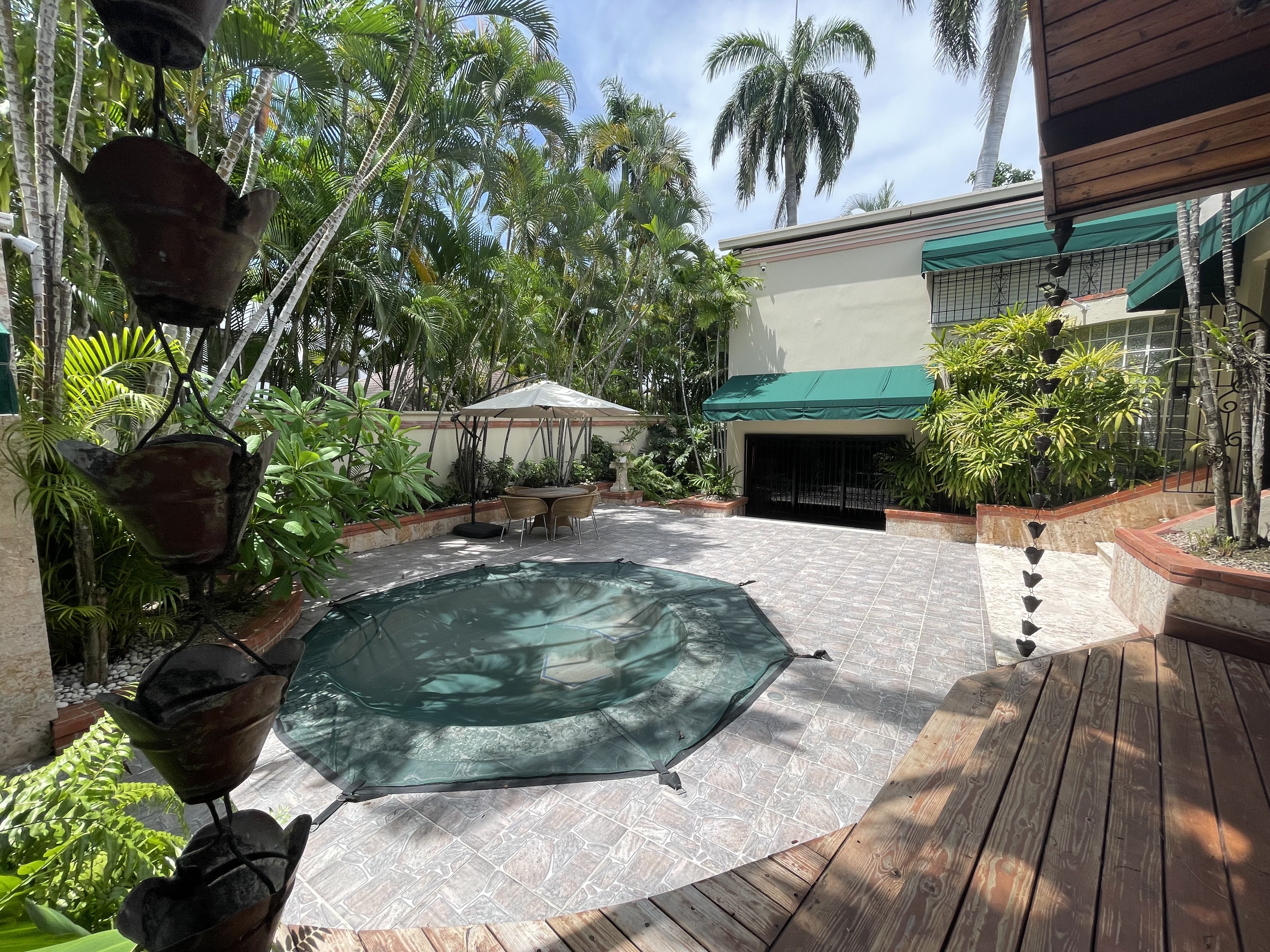 casas - Excelente casa en venta, Arroyo Hondo 0