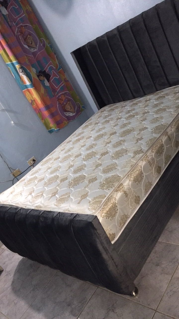 muebles y colchones - Cama 
