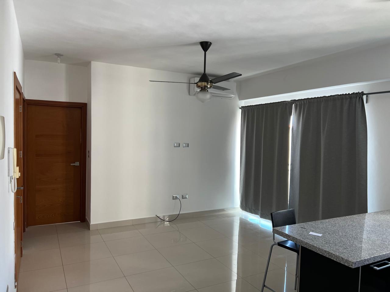 apartamentos - APTO de 1 HAB, 7MO. NIVEL, BALCON, ENS. PIANTINI,  2