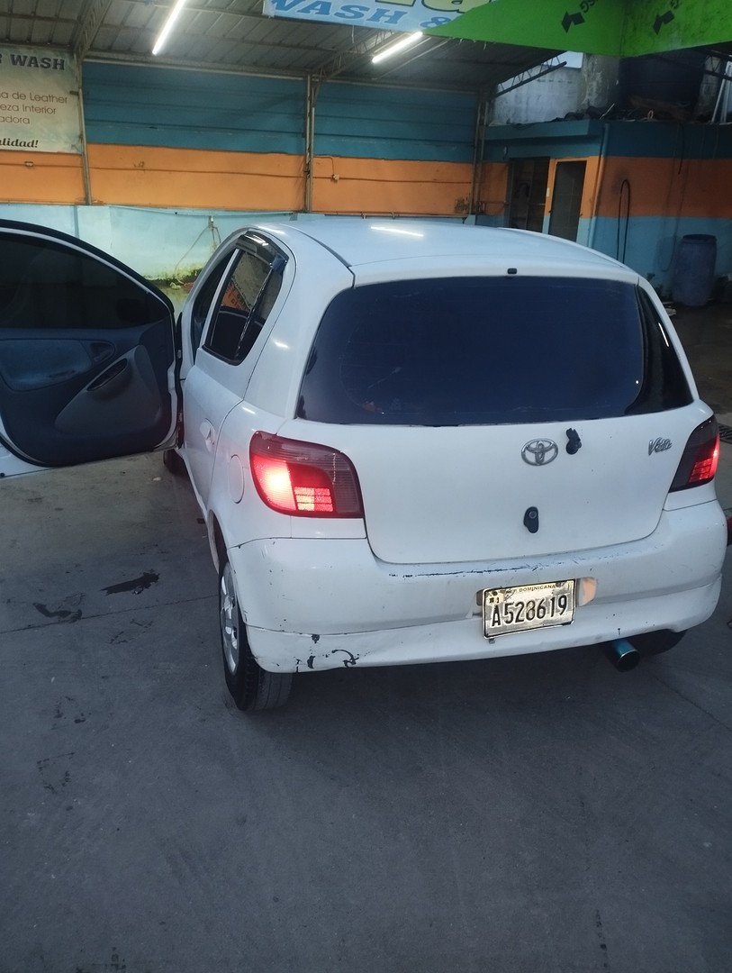 carros - Toyota vitz 2003 3