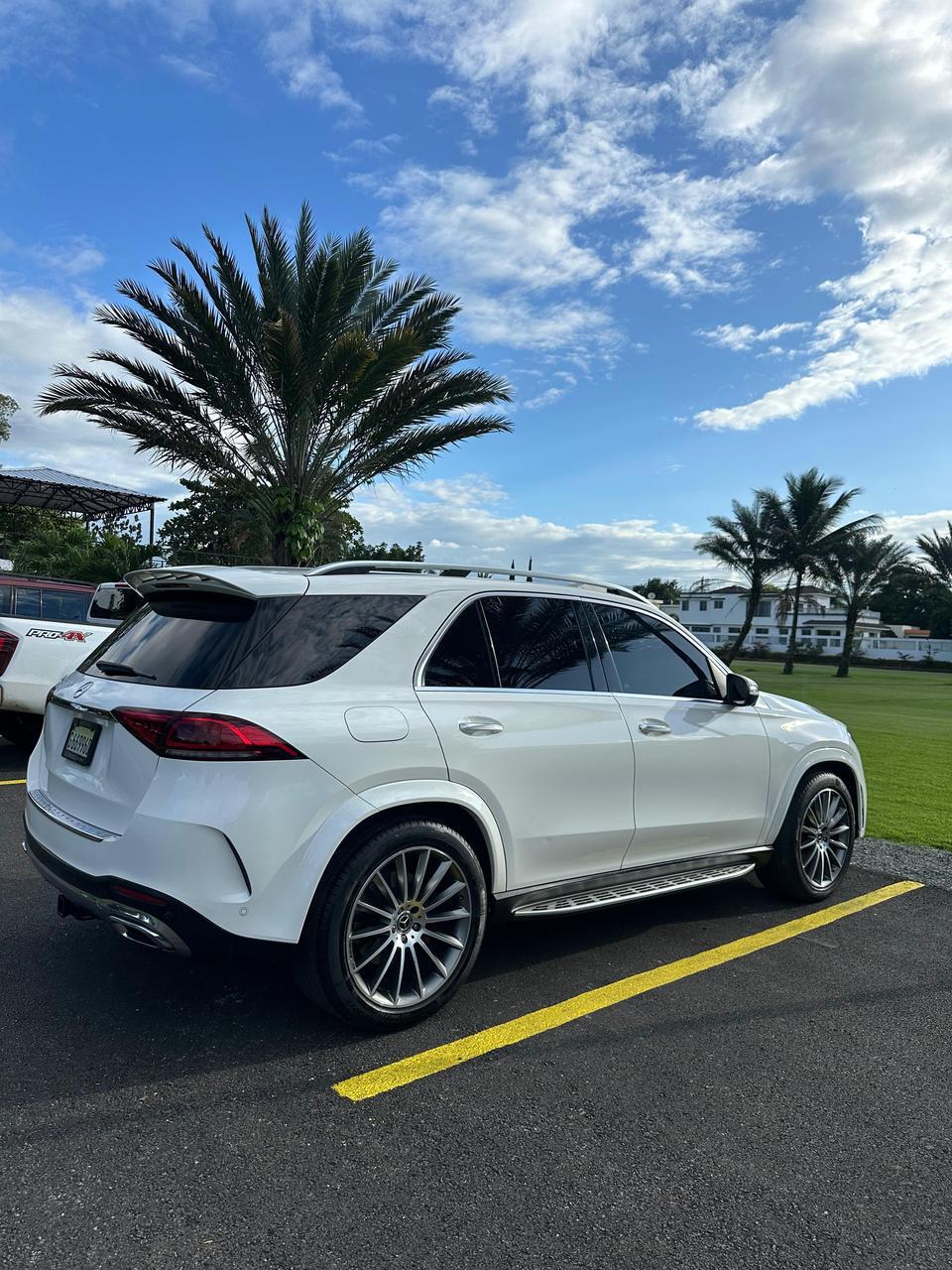 jeepetas y camionetas - Mercedez Benz gle 350 2020 precio 48,900.

 2